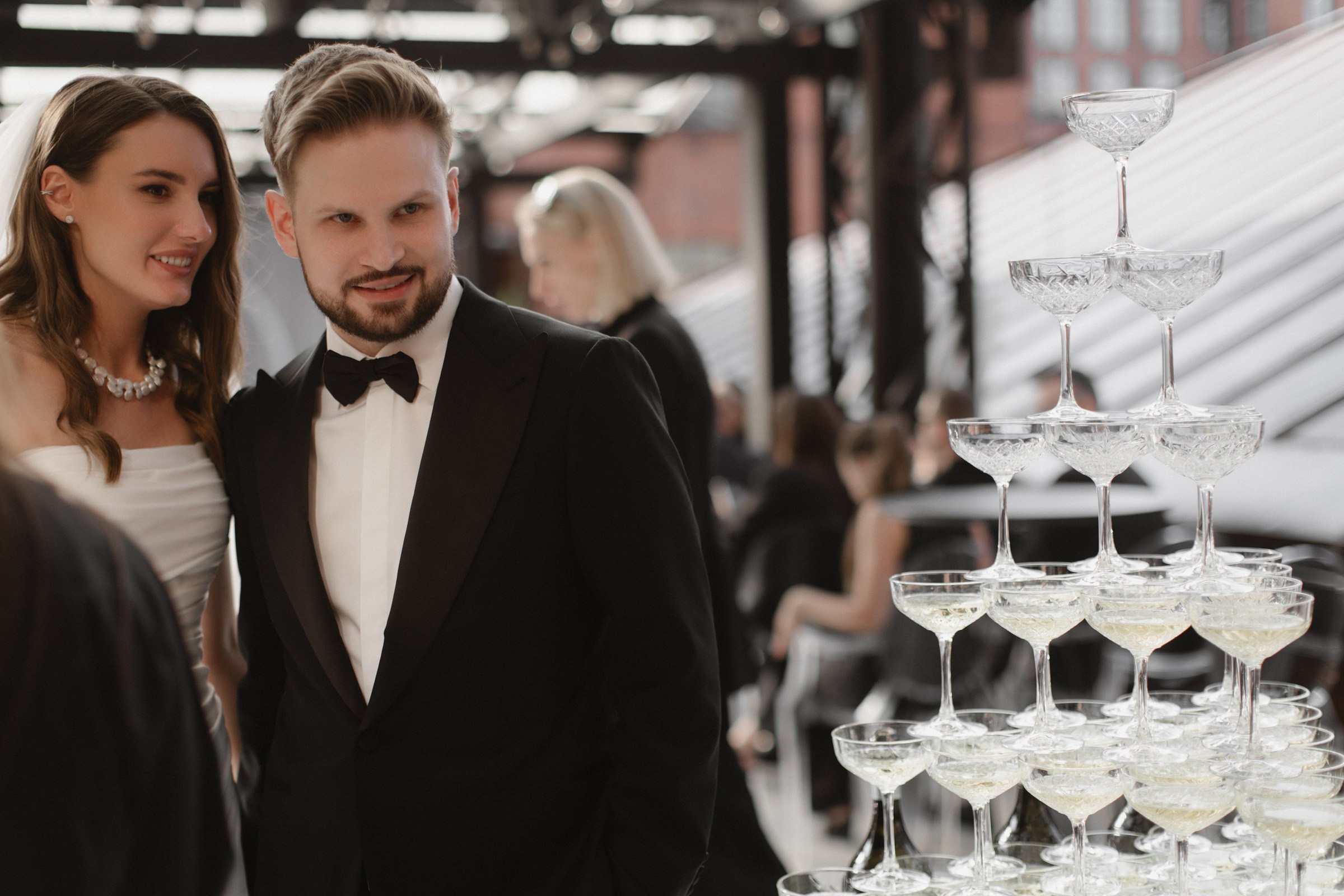 Собираемся на свадьбу вместе с фотосессией для двоих на утренние сборы. Свадебный, репортажный и портретный фотограф Сочи, Краснодар. Александра Зайцева