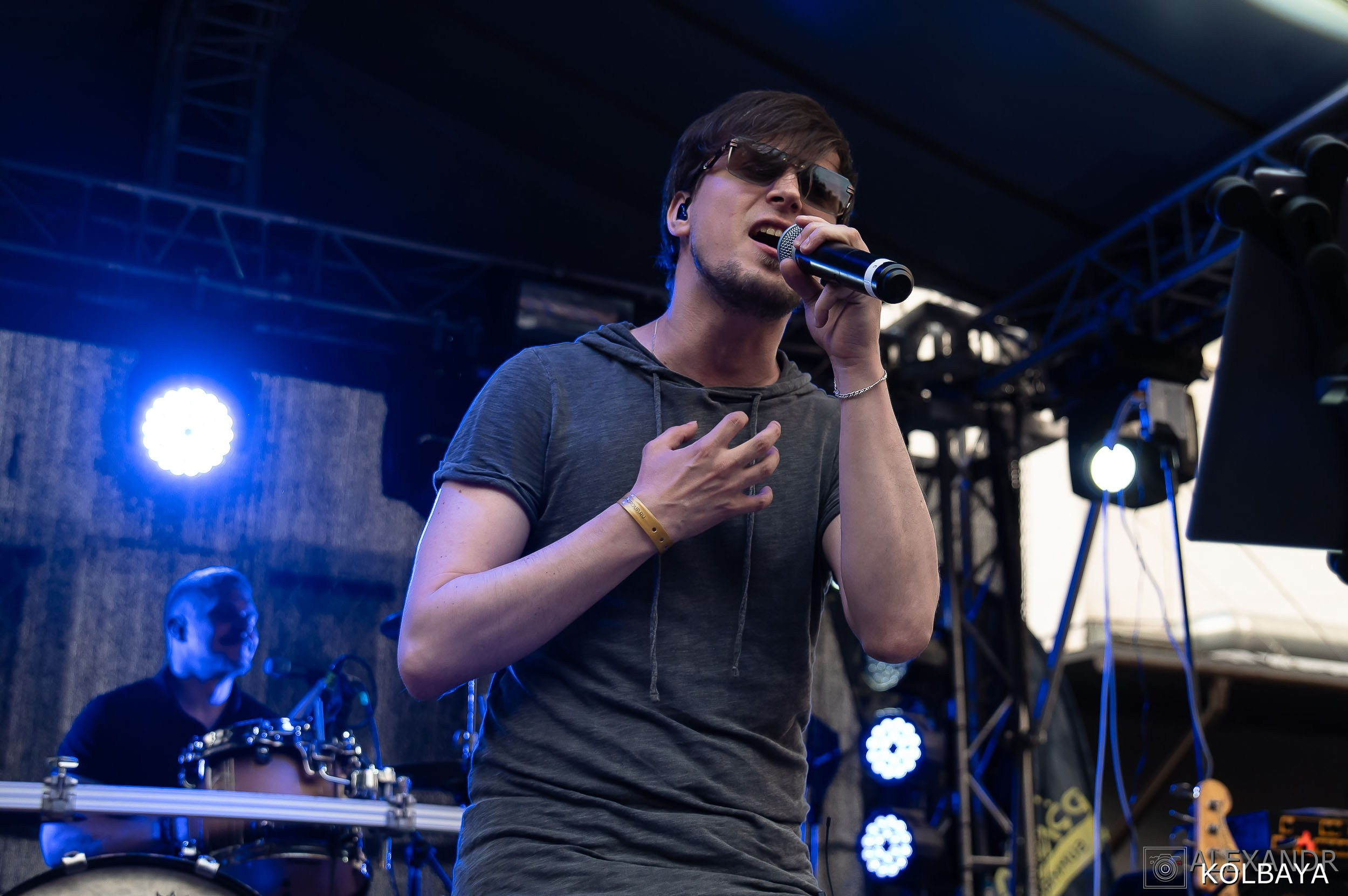 Фоторепортаж с мэшап концерта группы Черный Обелиск 4 июля 2024 года. Концертный и театральный репортажный фотограф в Москве Александр Колбая