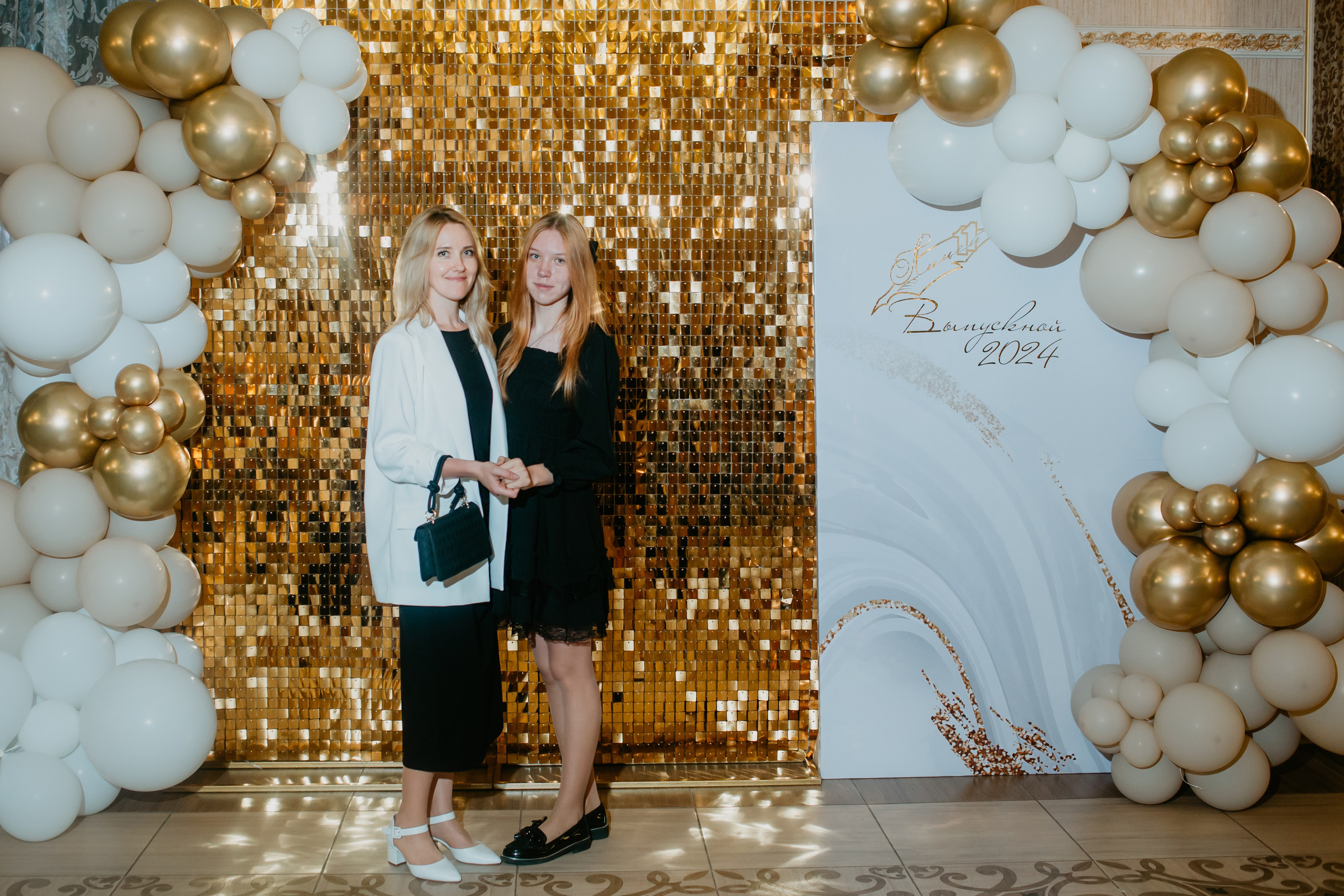 Выпускной. 11 лицей. Фотограф в Челябинске Ополихина Анна