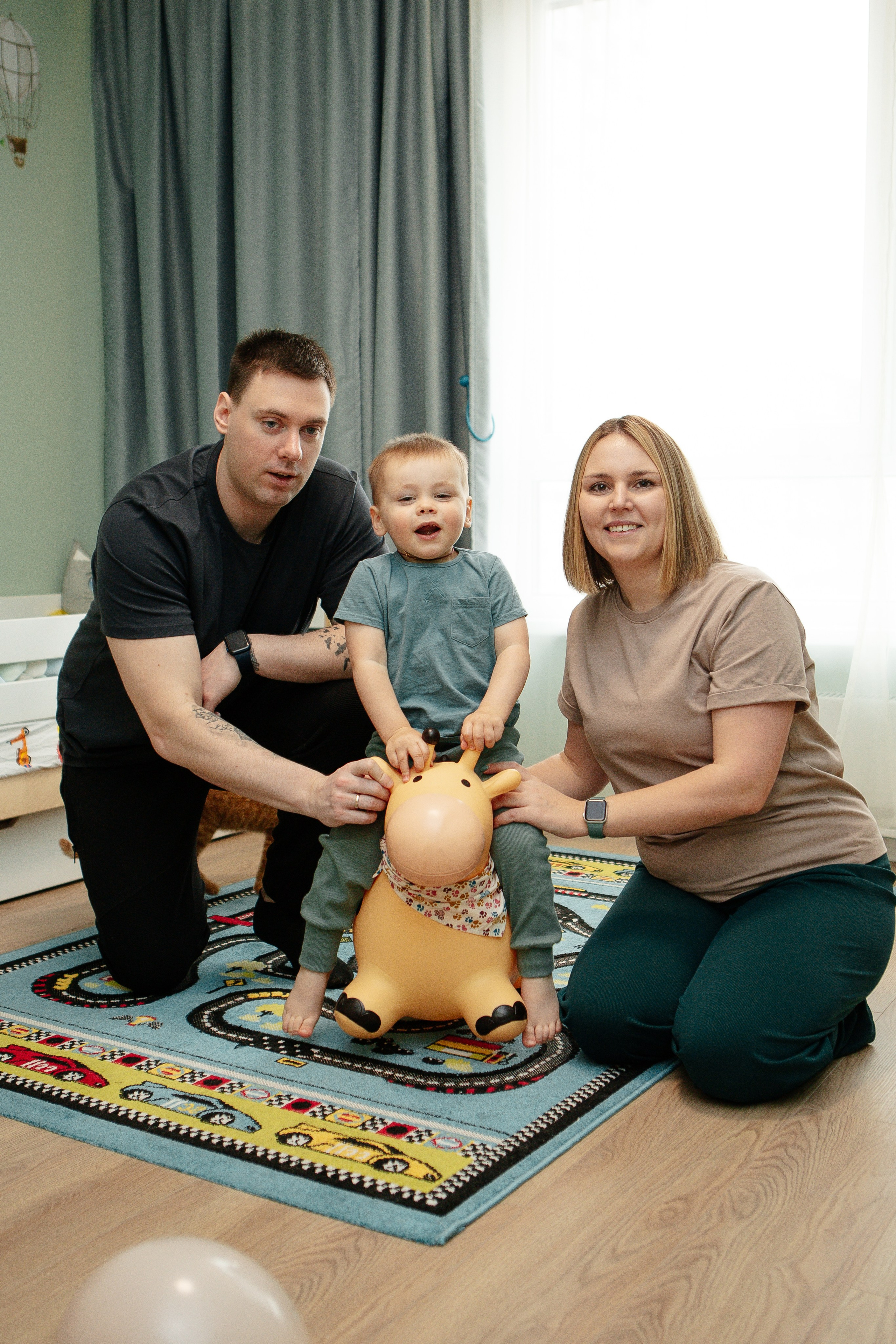 Роман и его семья. Семейный и детский фотограф в Москве Александра Мак