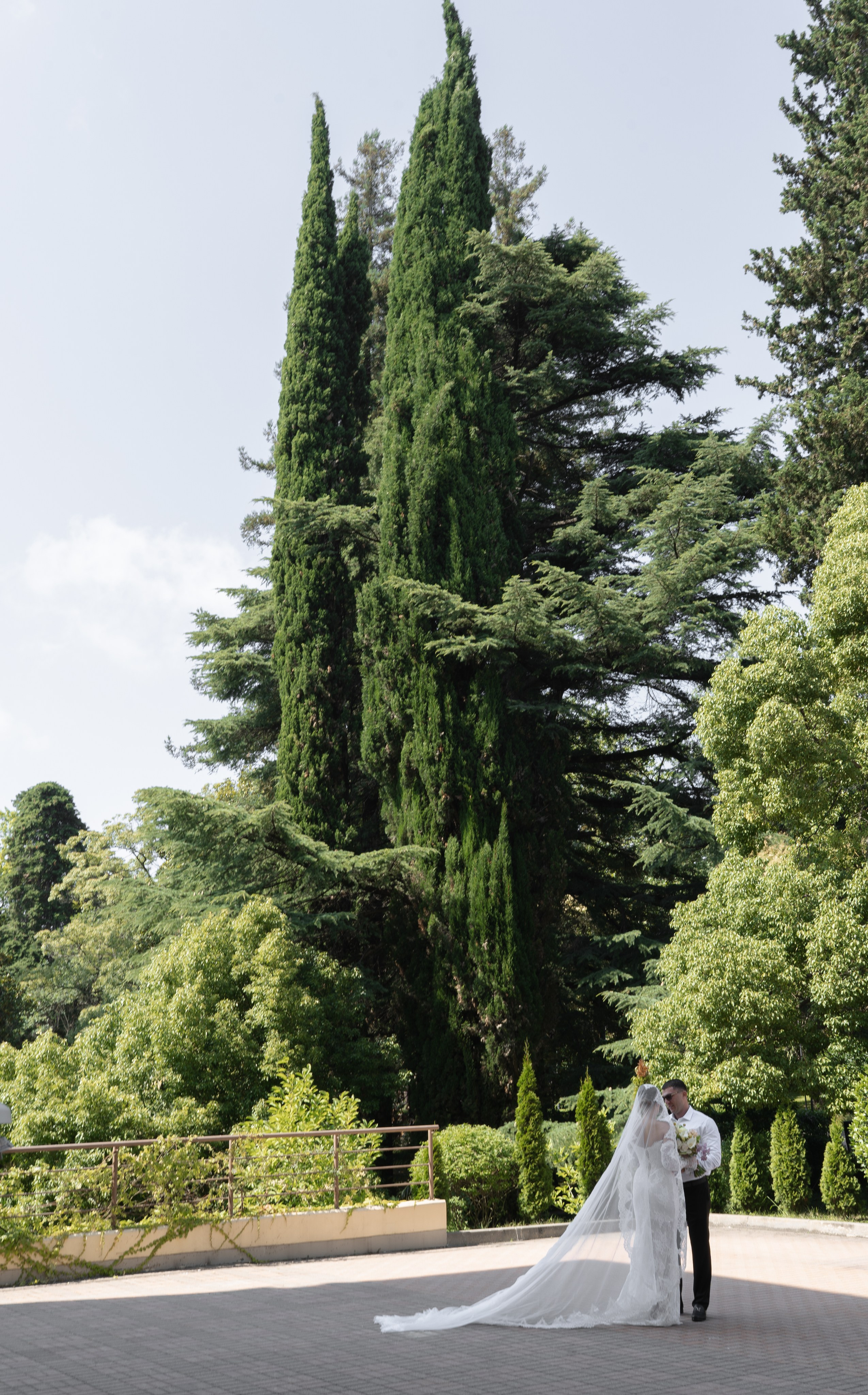 Свадебная прогулка. Фотограф Виолетта Матевосян