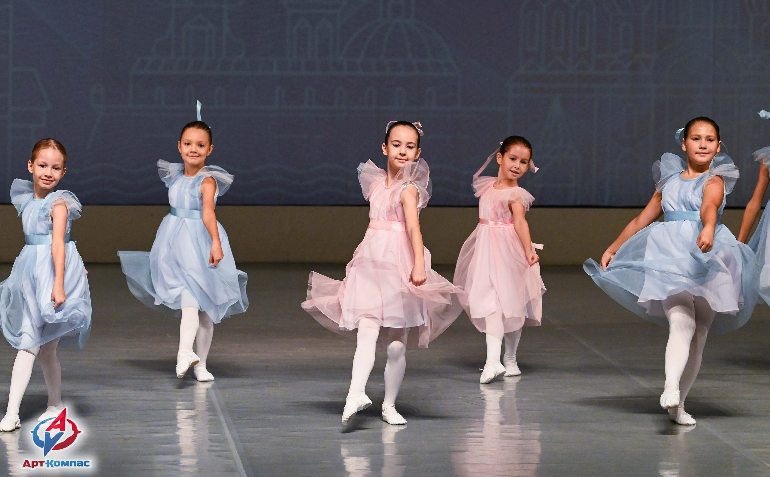 05.10.2025 Всероссийский фестиваль талантов «НЕВСКИЕ ВСТРЕЧИ» г. Санкт-Петербург. Медиастудия Фото Концепт