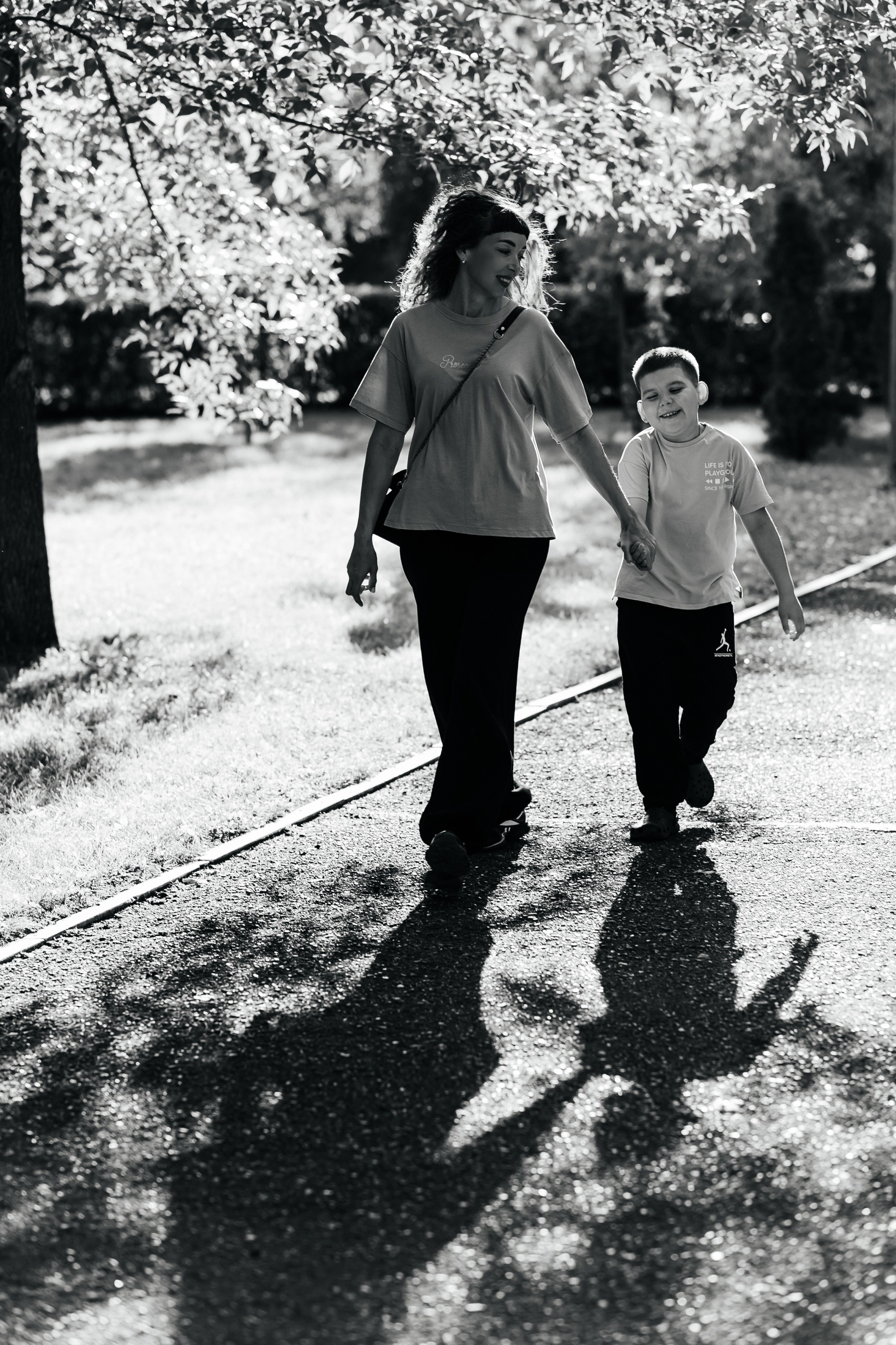 Мама и сын. Прогулка. Семейный фотограф в Оренбурге Анна Рожкова