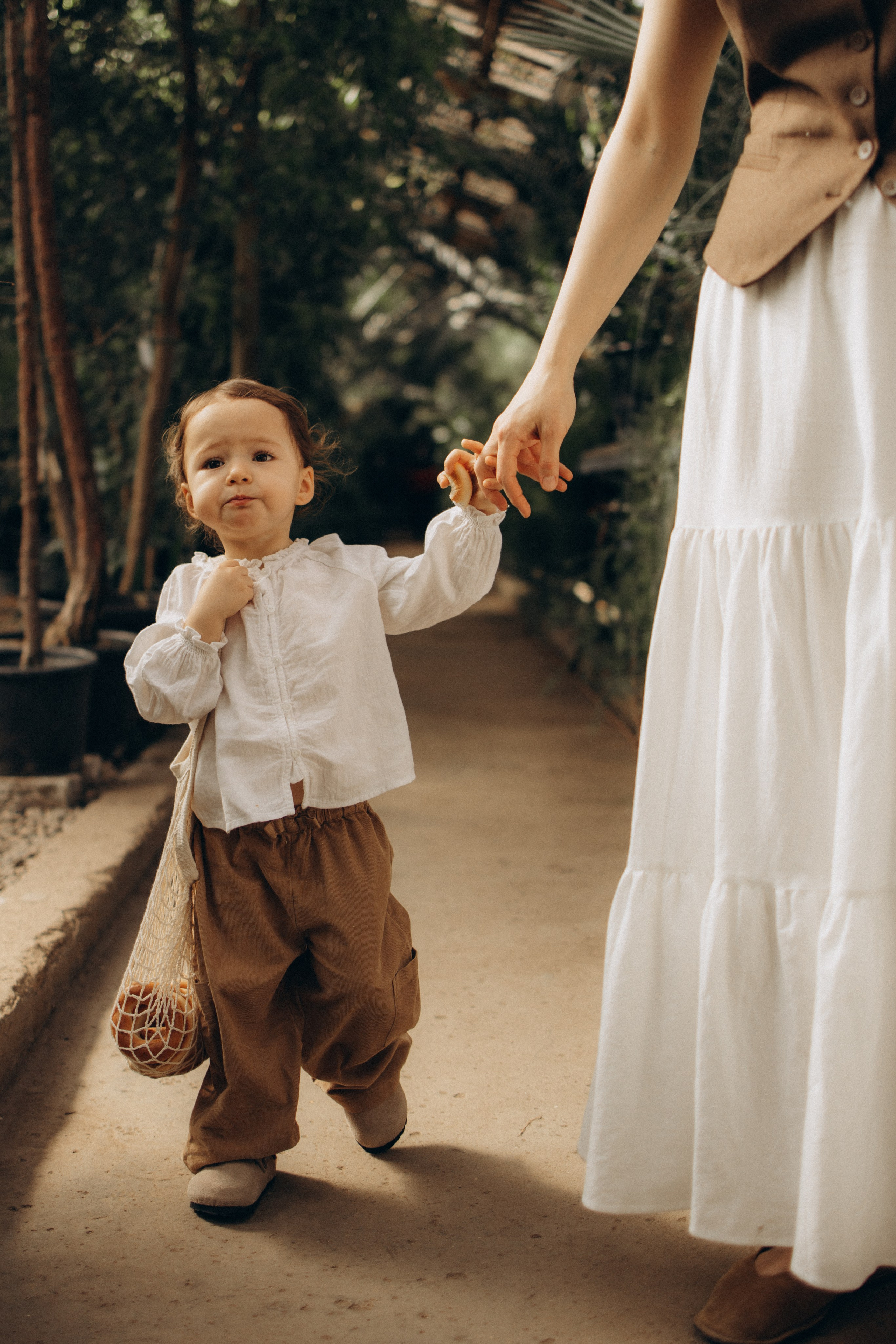 Прогулка по оранжерее. Семейный фотограф в Москве Ксения Аганина