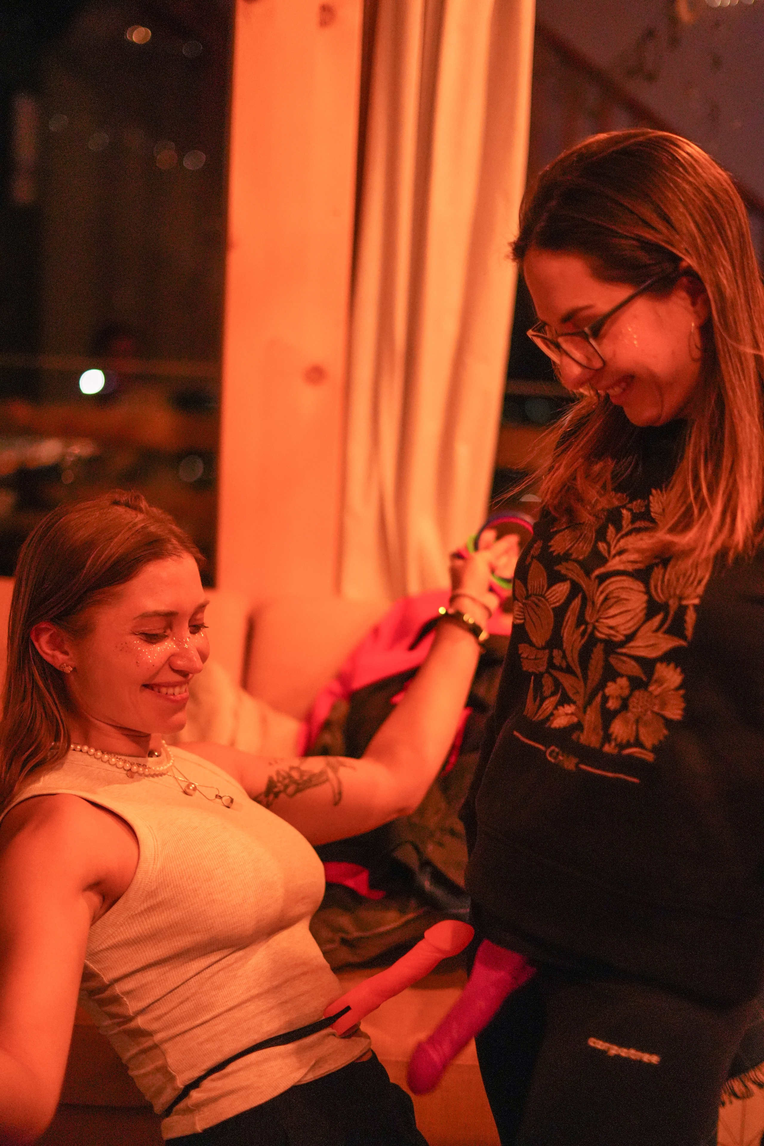 Stasy’s bachelorette party. Wedding Photographer in Barcelona and Medellin