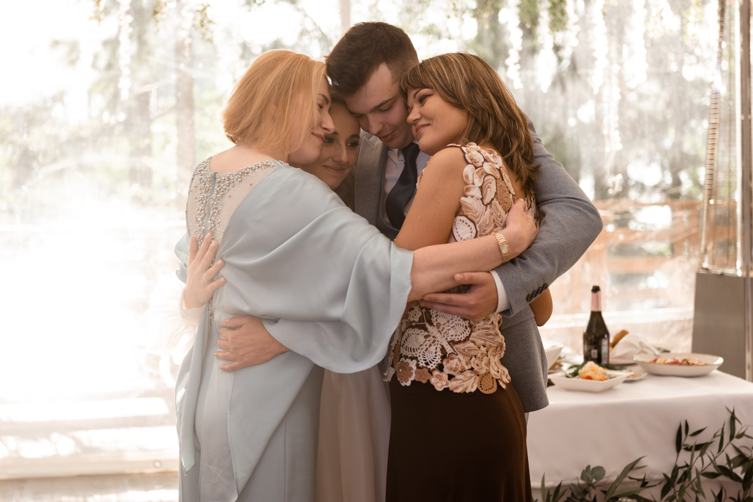 Весь день под дождем, вечером закат на озере. Свадебный и семейный фотограф София Невская