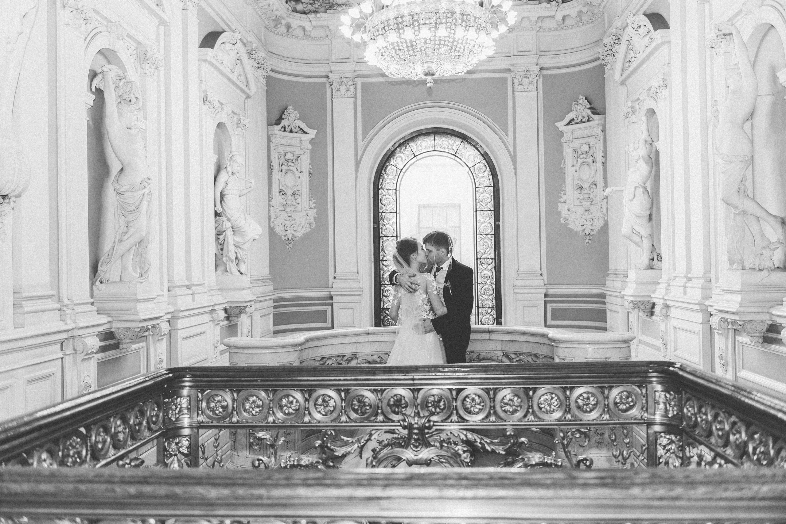 Свадьба для любителей ч/б фото. Артем и Айна. Свадебный и семейный фотограф София Невская