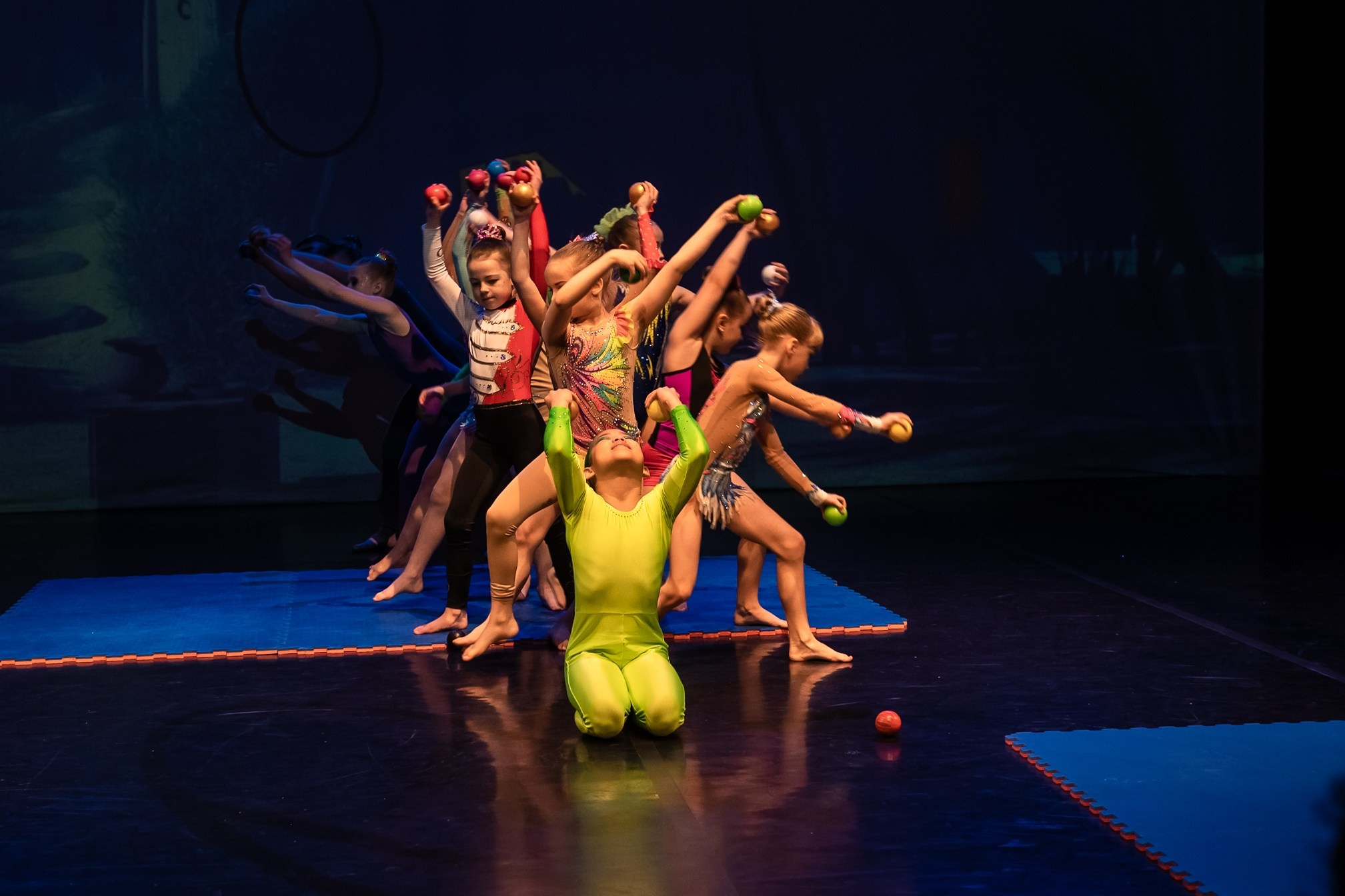 Отчетное выступление студии воздушной гимнастики Sport Evolution. Свадебный и семейный фотограф София Невская