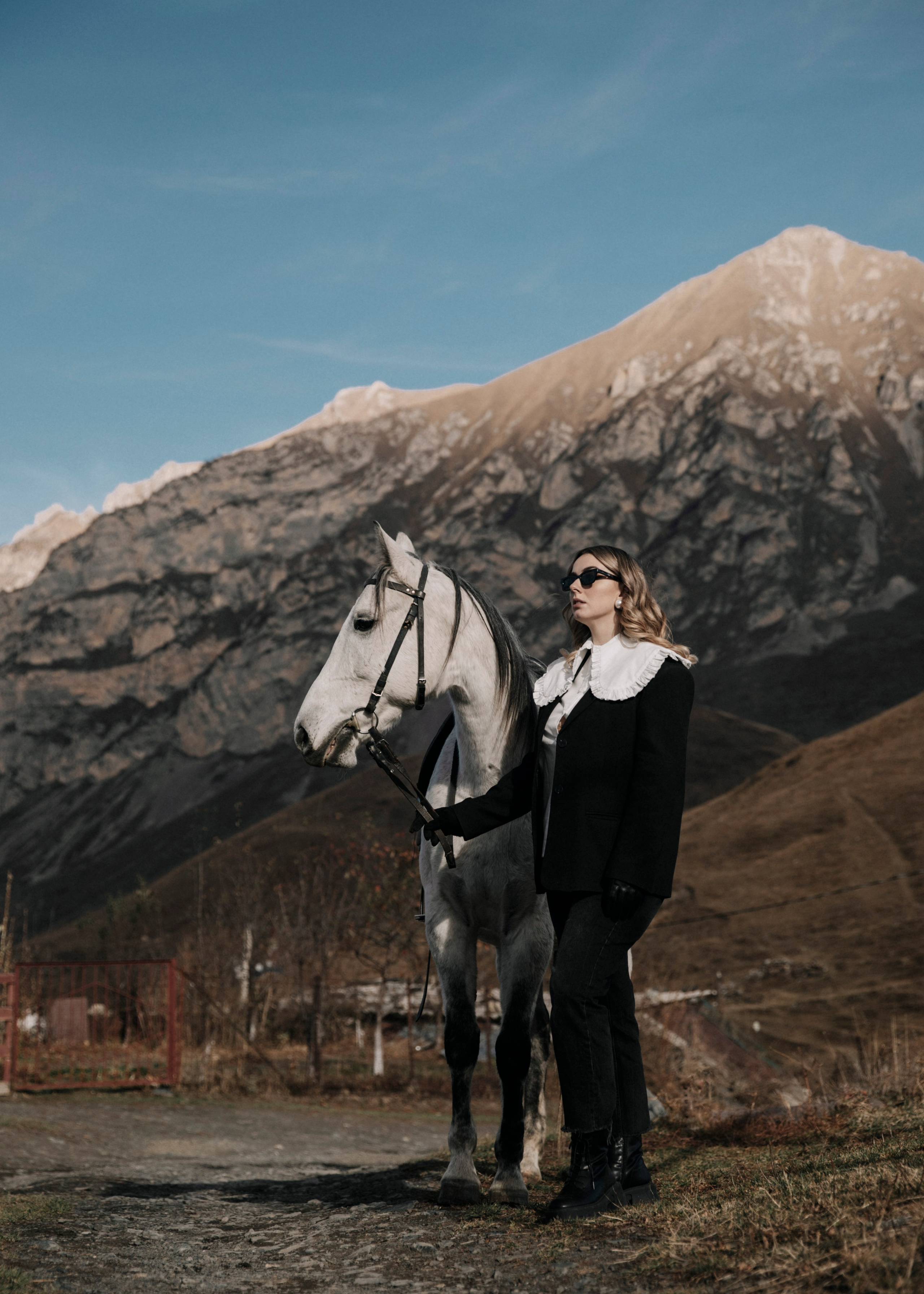 Фотосессия в горах, Северная Осетия, Алания, фотосессия с лошадью, фотосессия, Даргавс