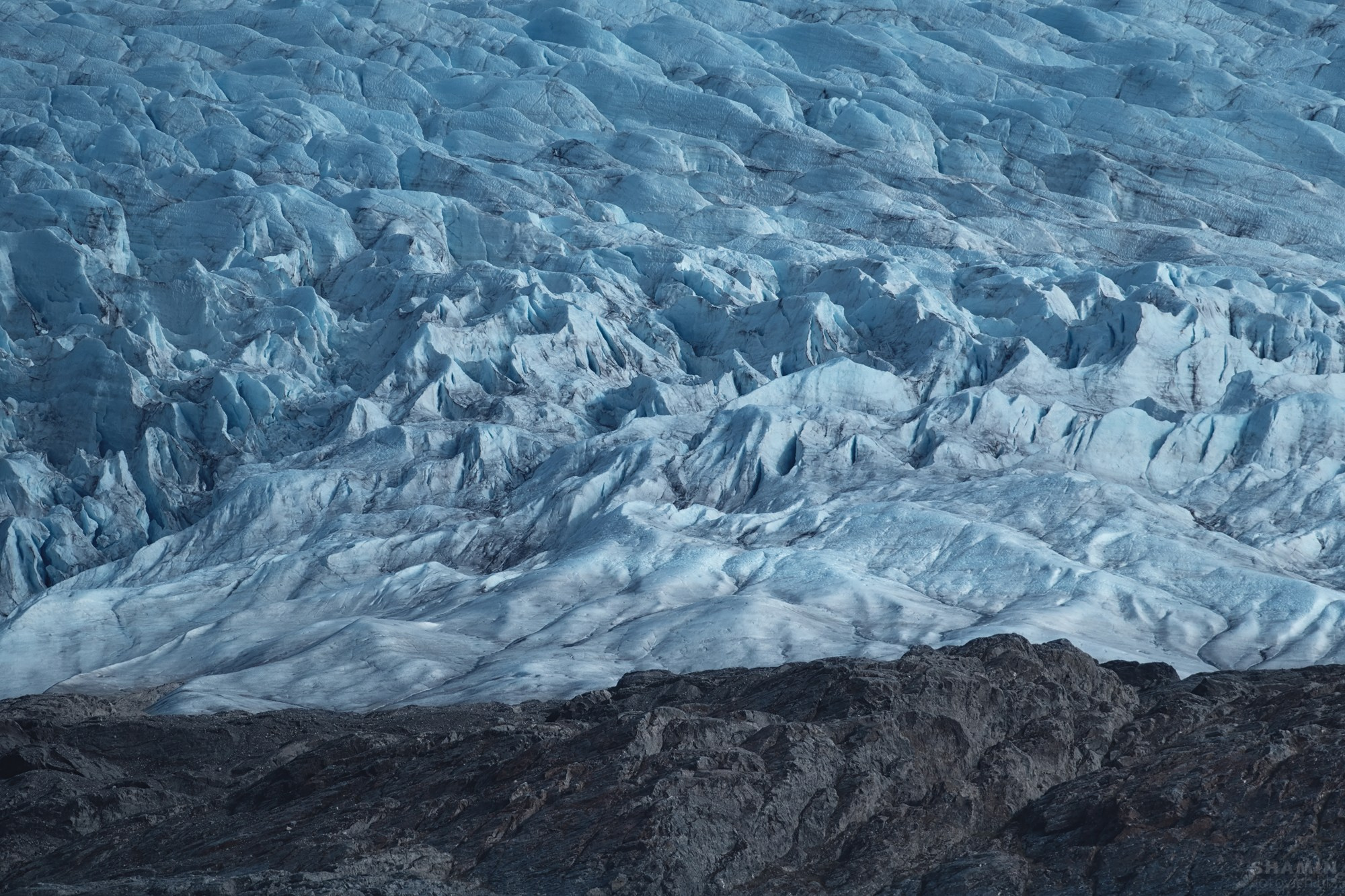 Пейзажи Шпицбергена и Арктики — горы, лед, море и северное небо в фотографиях Константина Шамина