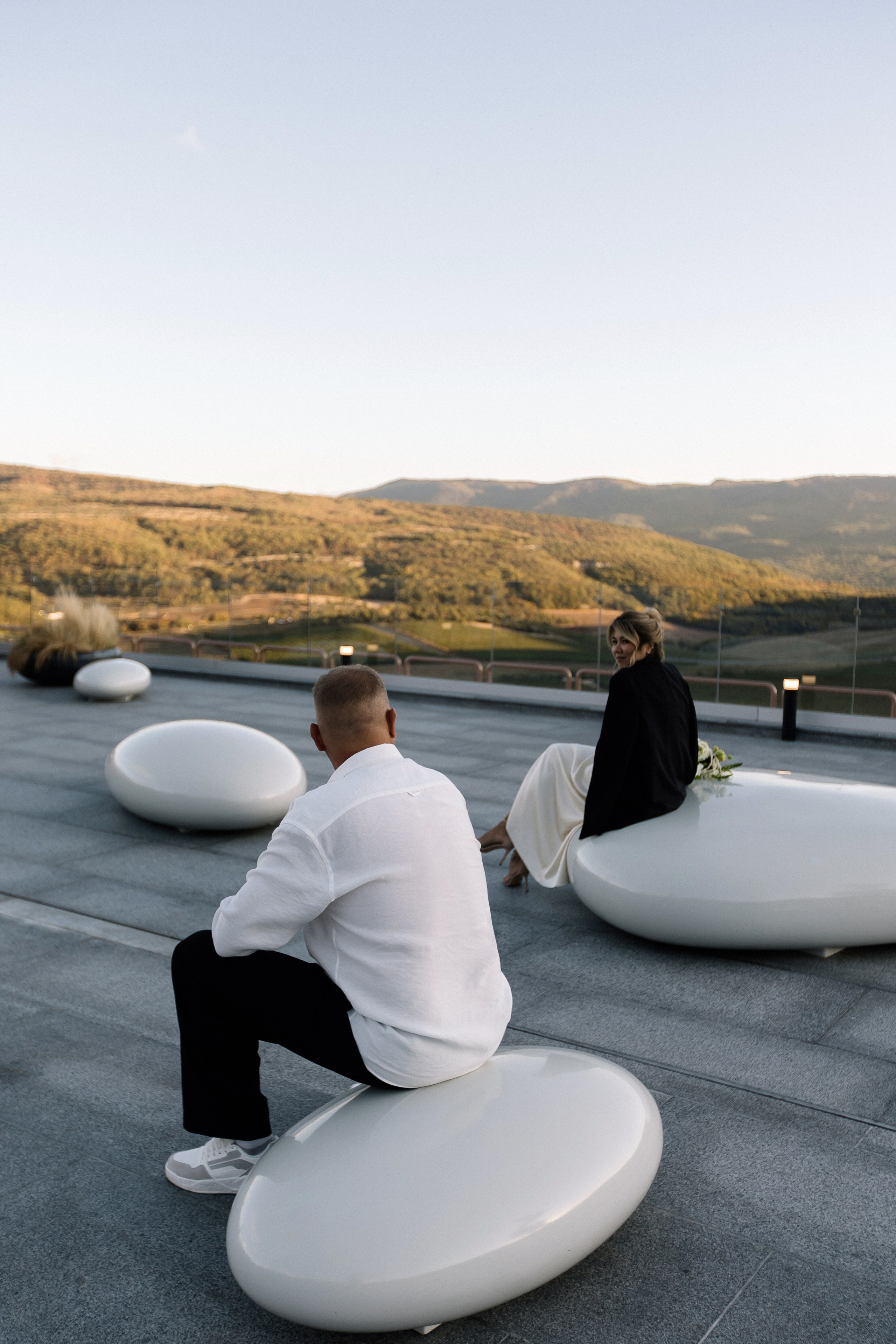 Александр и Гузель. Свадьба для двоих. Винодельня AYA. Фотограф Анна Лейман. Севастополь
