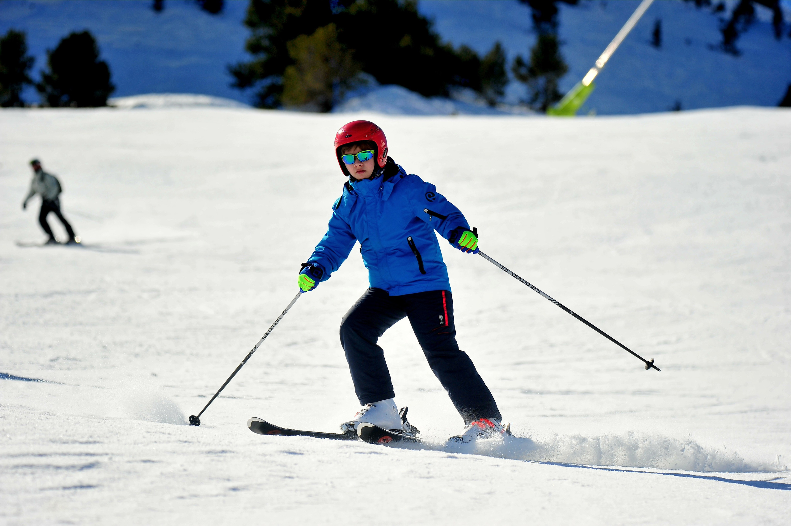 Но все продумано. На длинных маршрутах есть колпаки, защищающие от ветра