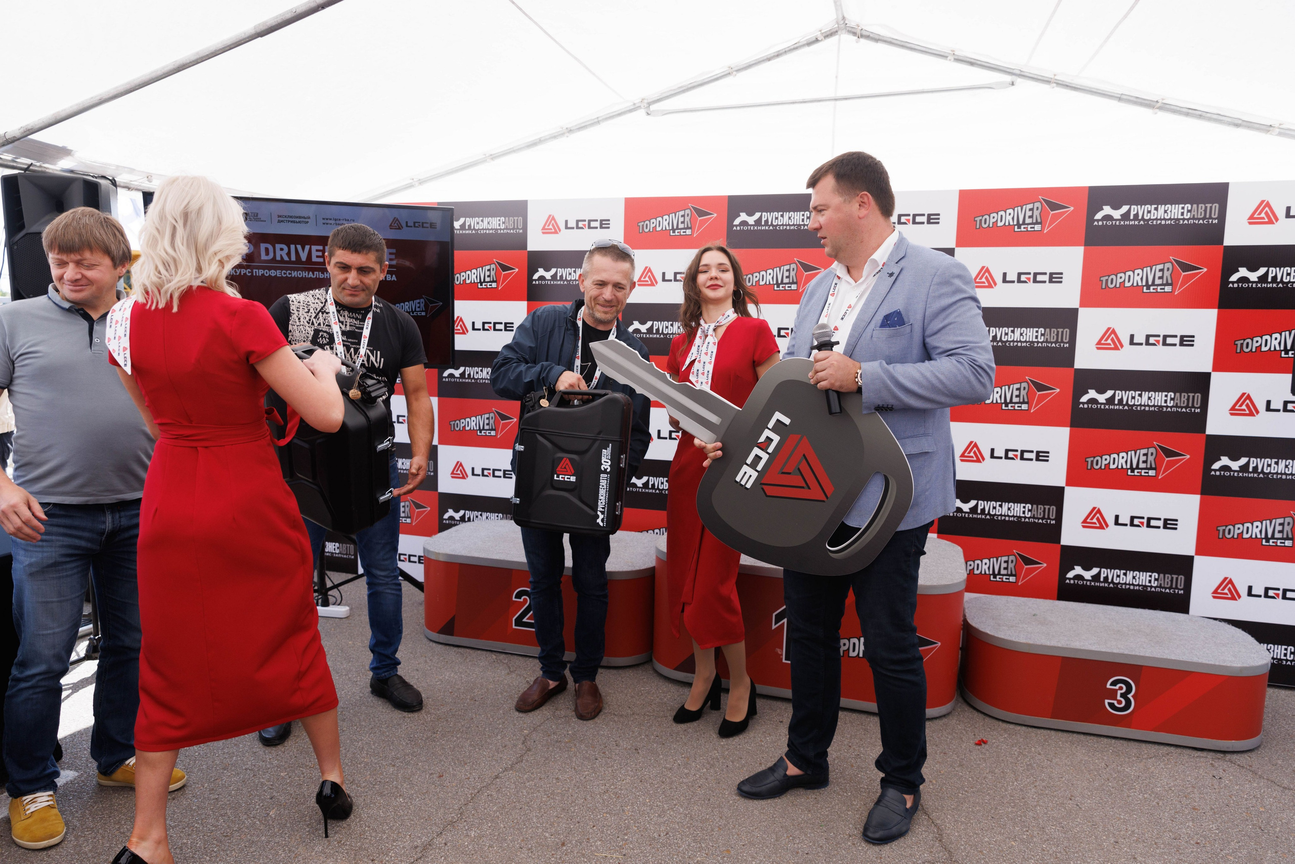 LGCE. Фотограф во Владивостоке Максим Цой