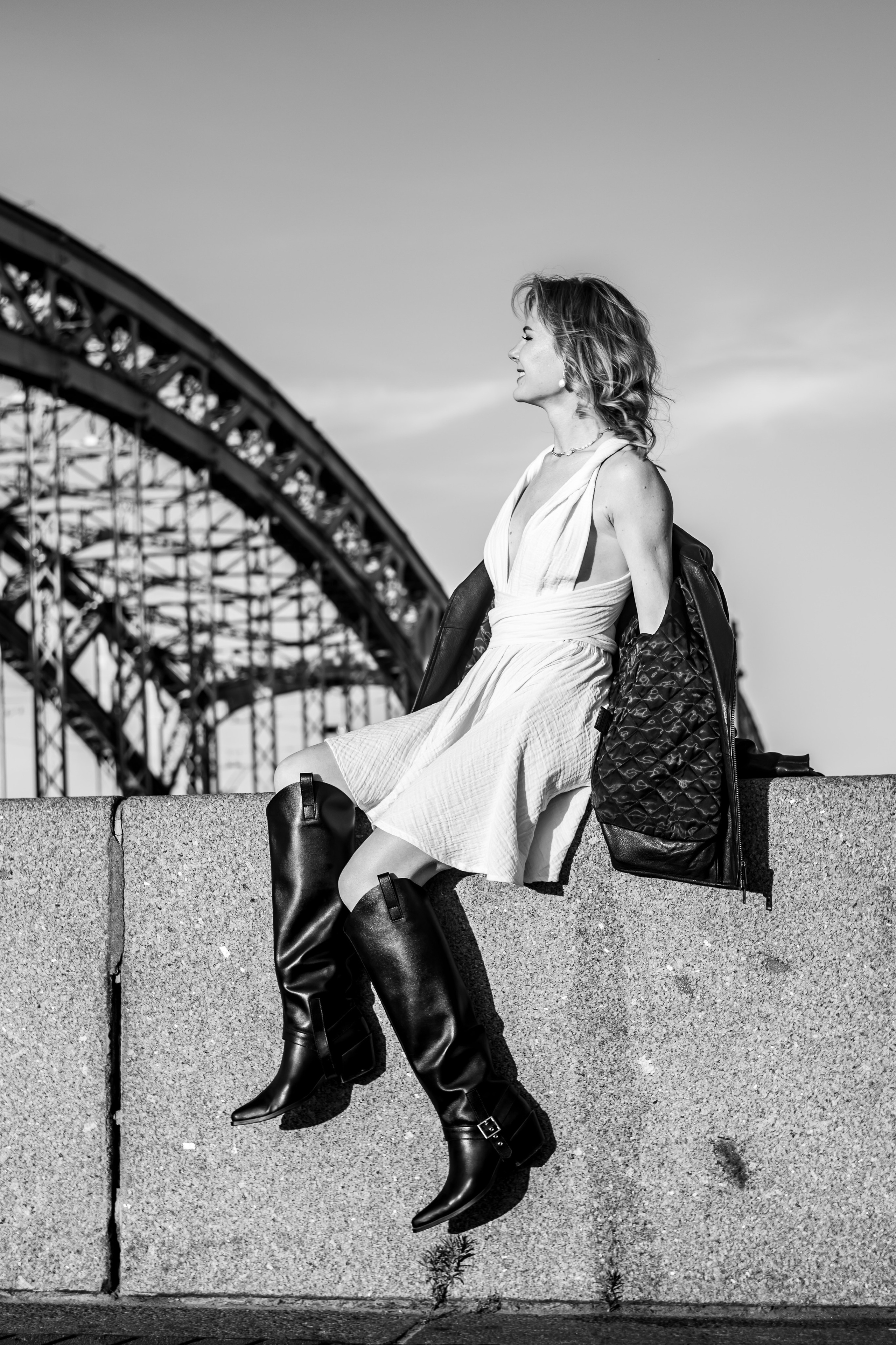 Невская ратуша и Большеохтинский мост (2025). Драчёва Елена портретный фотограф Санкт-Петербург