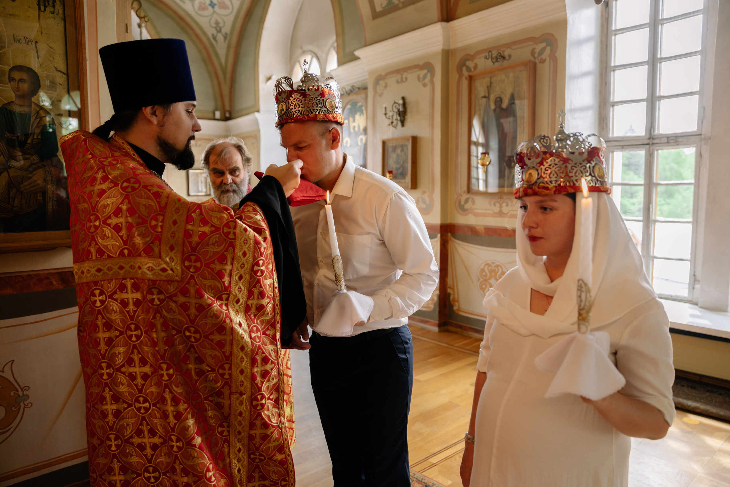 Никольская церковь, Зеленоград. венчание. Свадебный и семейный фотограф Скрынник Светлана