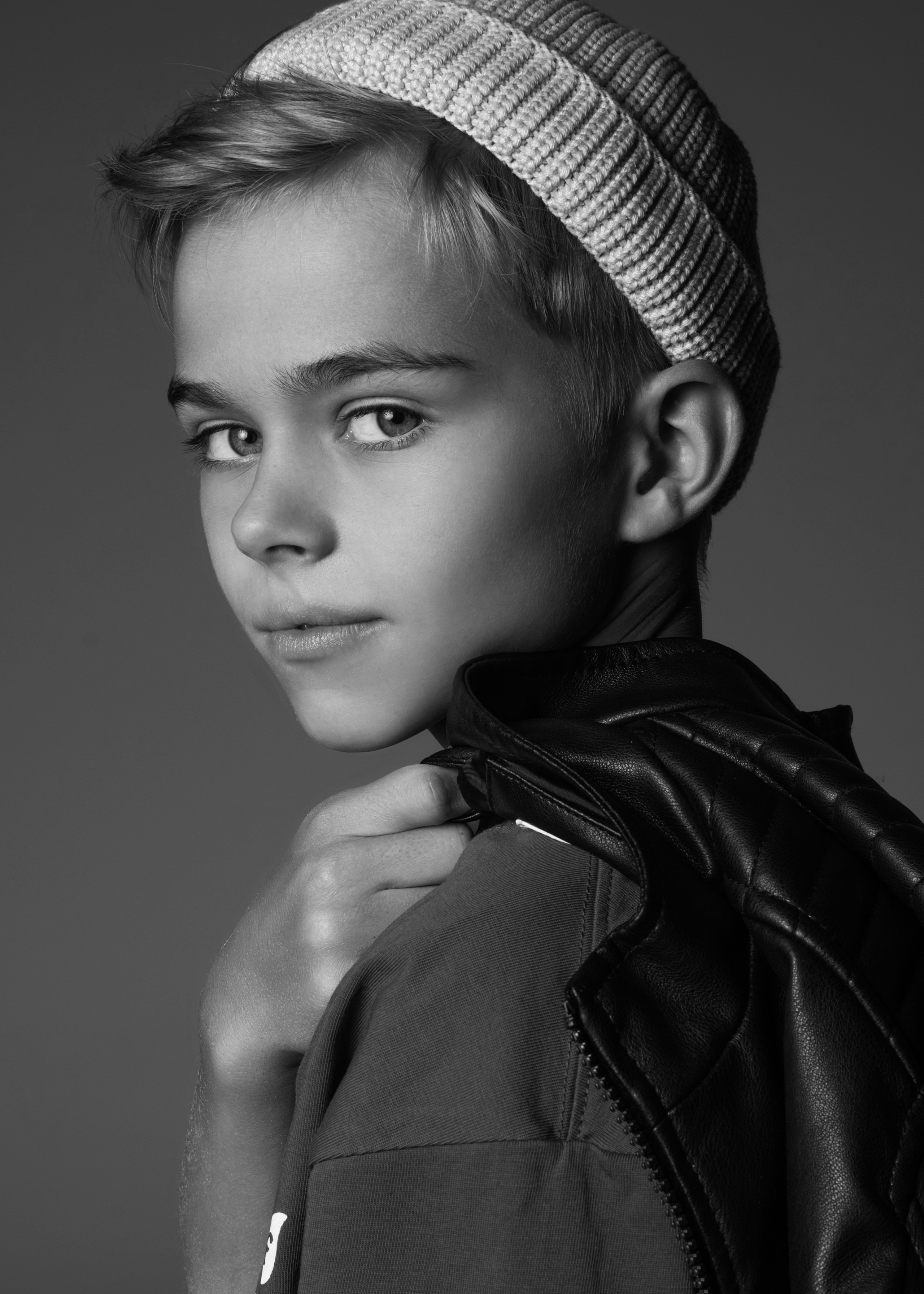 Иван. Фотограф Москва Виктория Вишневская актерское / модельное портфолио