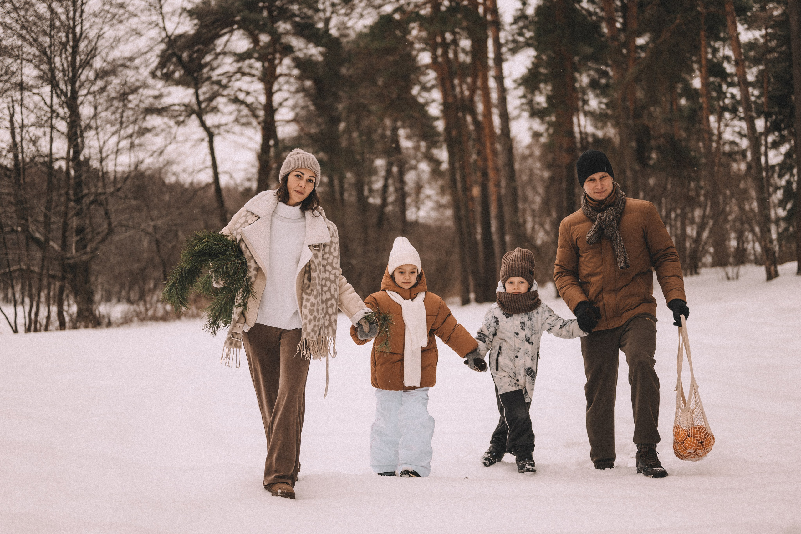 Сергей и Наталья с Ксюшей и Максимом. Фотограф Кристина Пархоменко