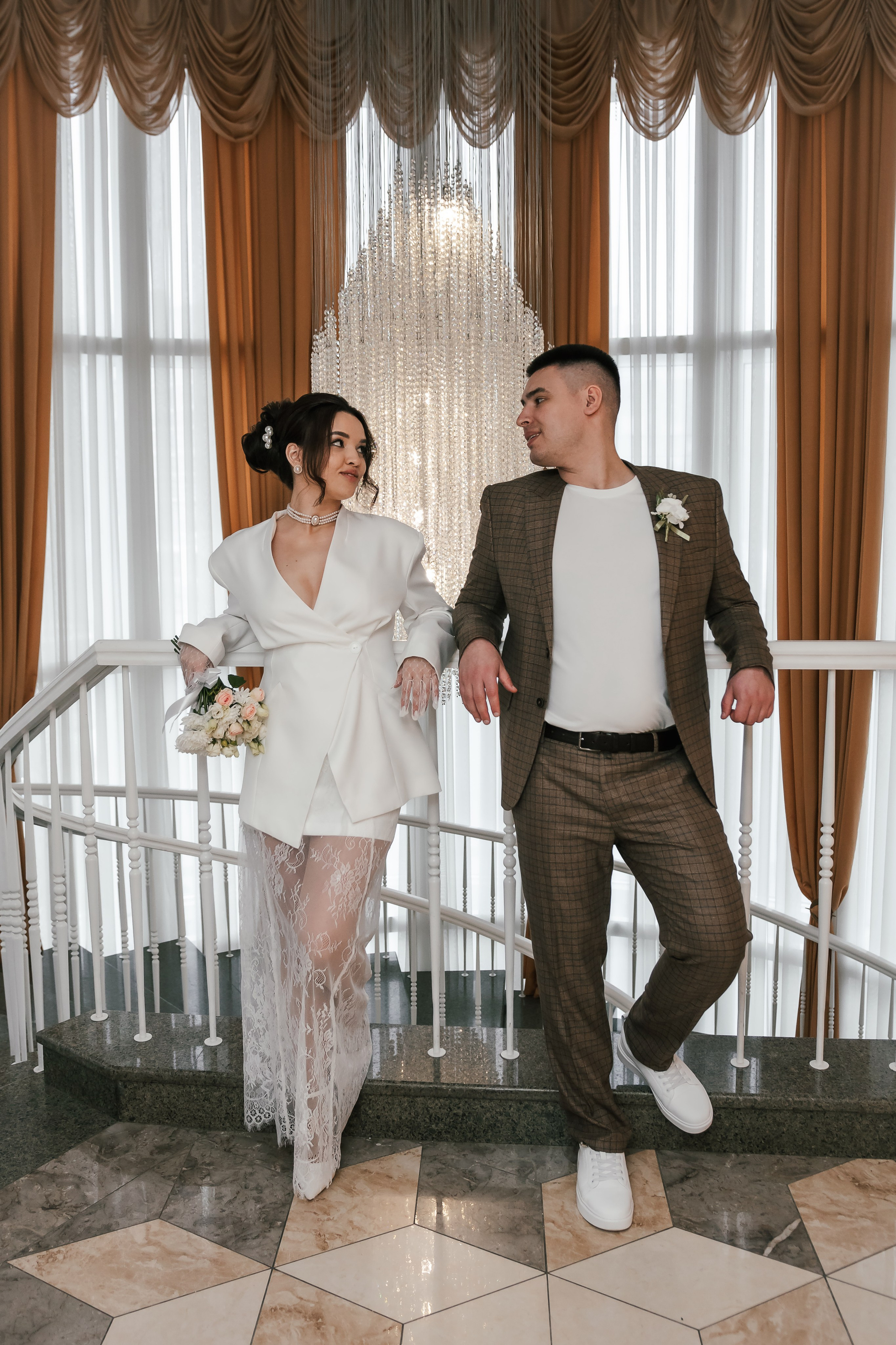 Айсылу и Влад ЗАГС Центральный и фотостудия FREEDOM. Фотограф Новосибирск