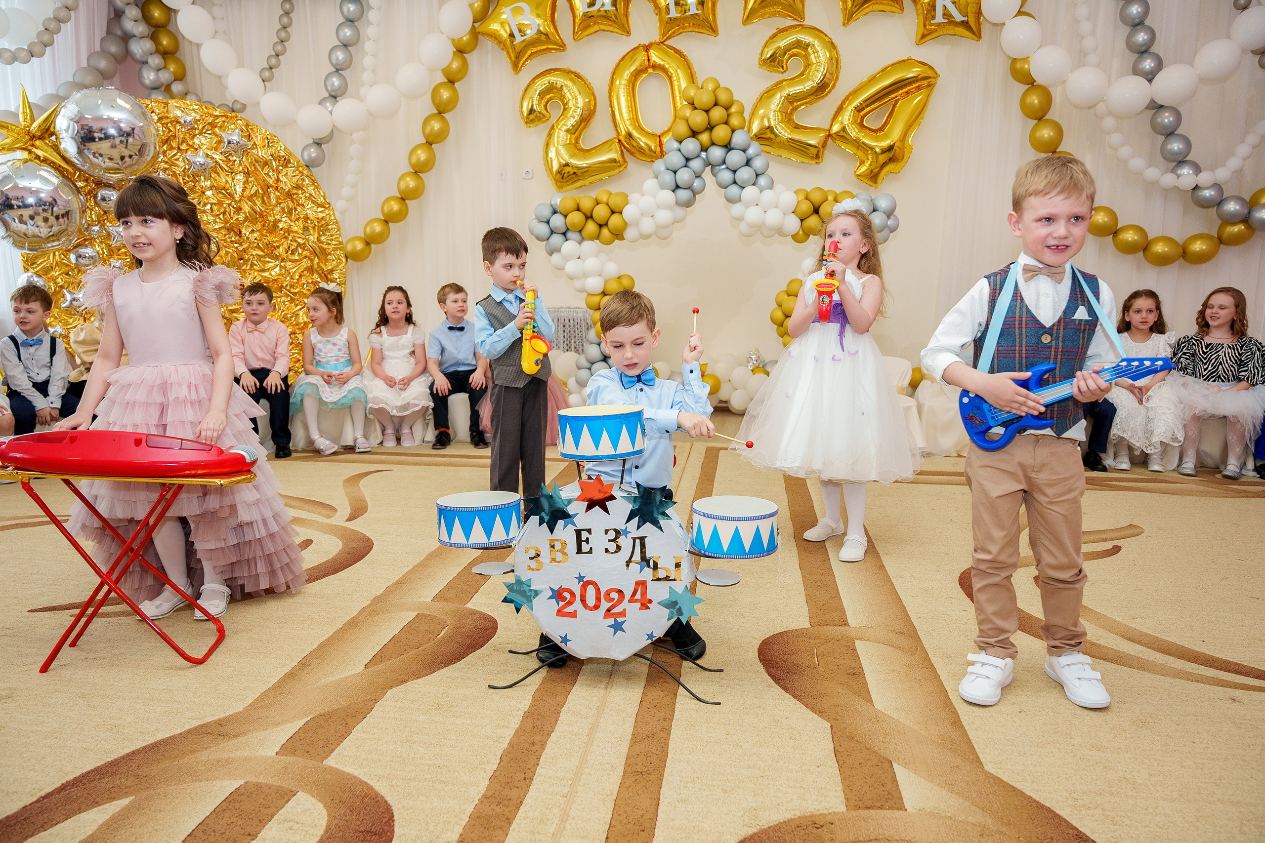 Выпускные в саду. Фотограф Юлия Попова