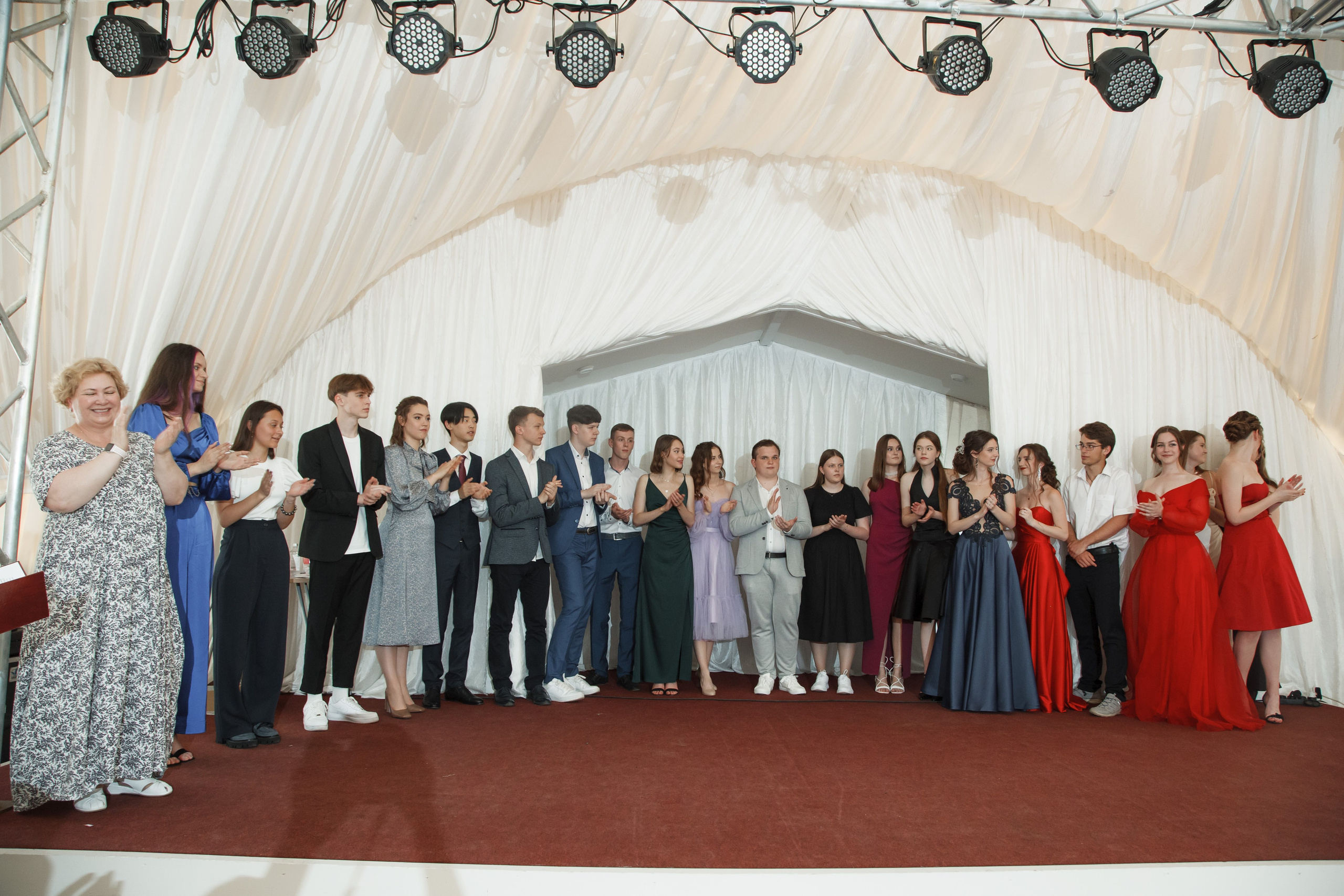 Выпускной, шатер в усадьбе «Гребнево». Свадебный и репортажный фотограф (Москва, Королев и другие)