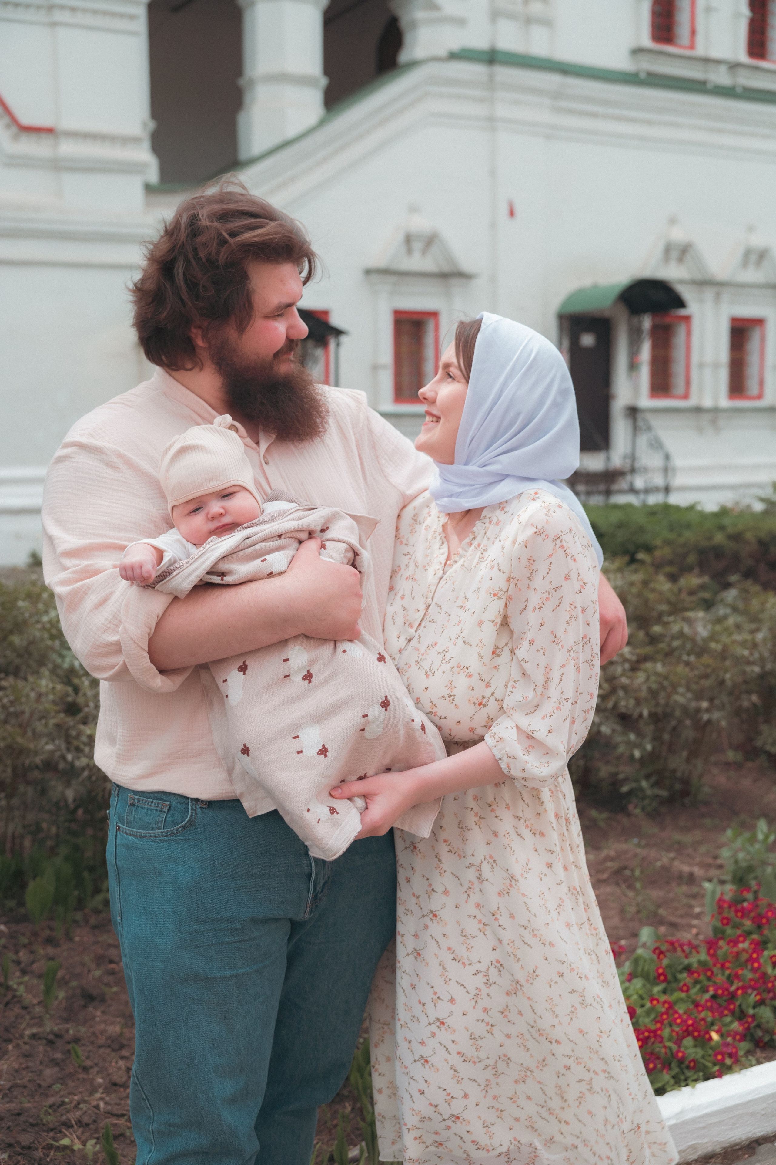 Крещение. Николо-Перервинский монастырь, район Печатники. Фотографы на роды в Москве. Фото и видео родов. Фотопроект «Продолжение рода»