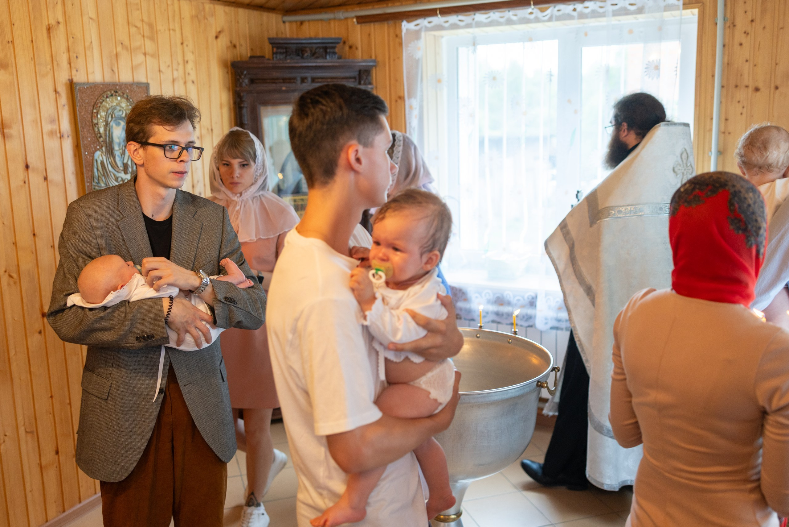 Образец репортажа крещения оригиналы, без искажений, без вспышки, светосильная оптика!. Фотограф в Туле Крупский АнДРей. Фотостудия «КАДР71» в Туле