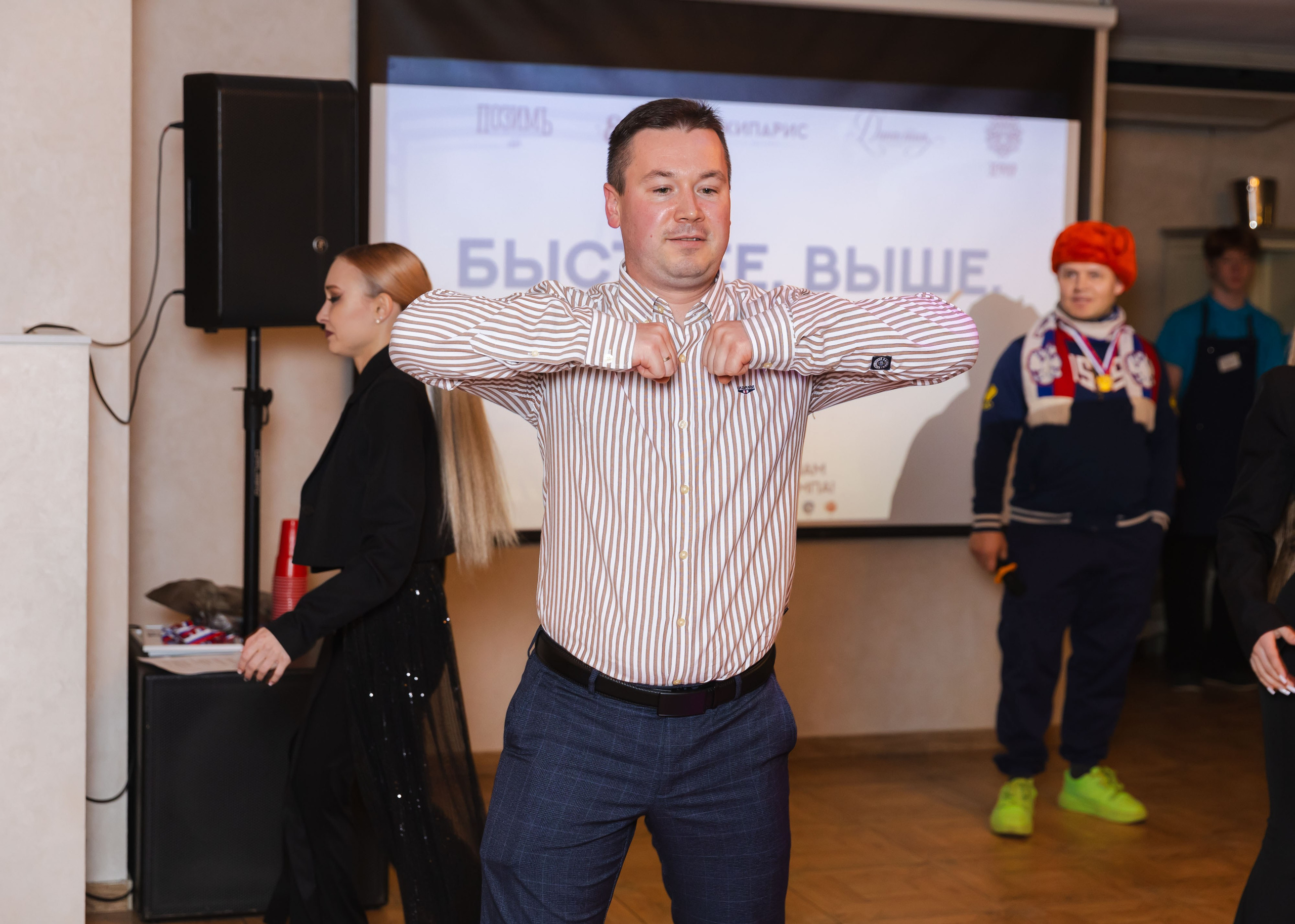 НОВОГОДНИЕ КОРПОРАТИВЫ. ФОТОГРАФ ВИНОГРАДОВА ДАРЬЯ