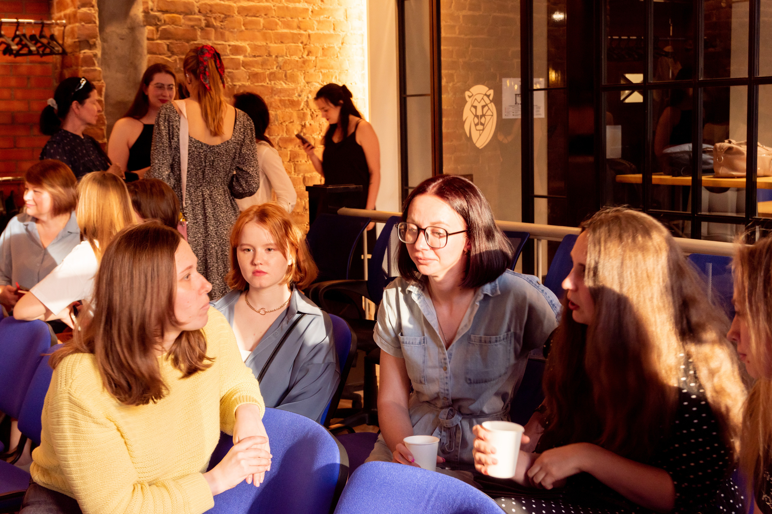 Бизнес нетворкинг в Эквиум лофт. Елена Сергеева- фотограф для жизни и бренда. Фотосессии и репортаж мероприятий