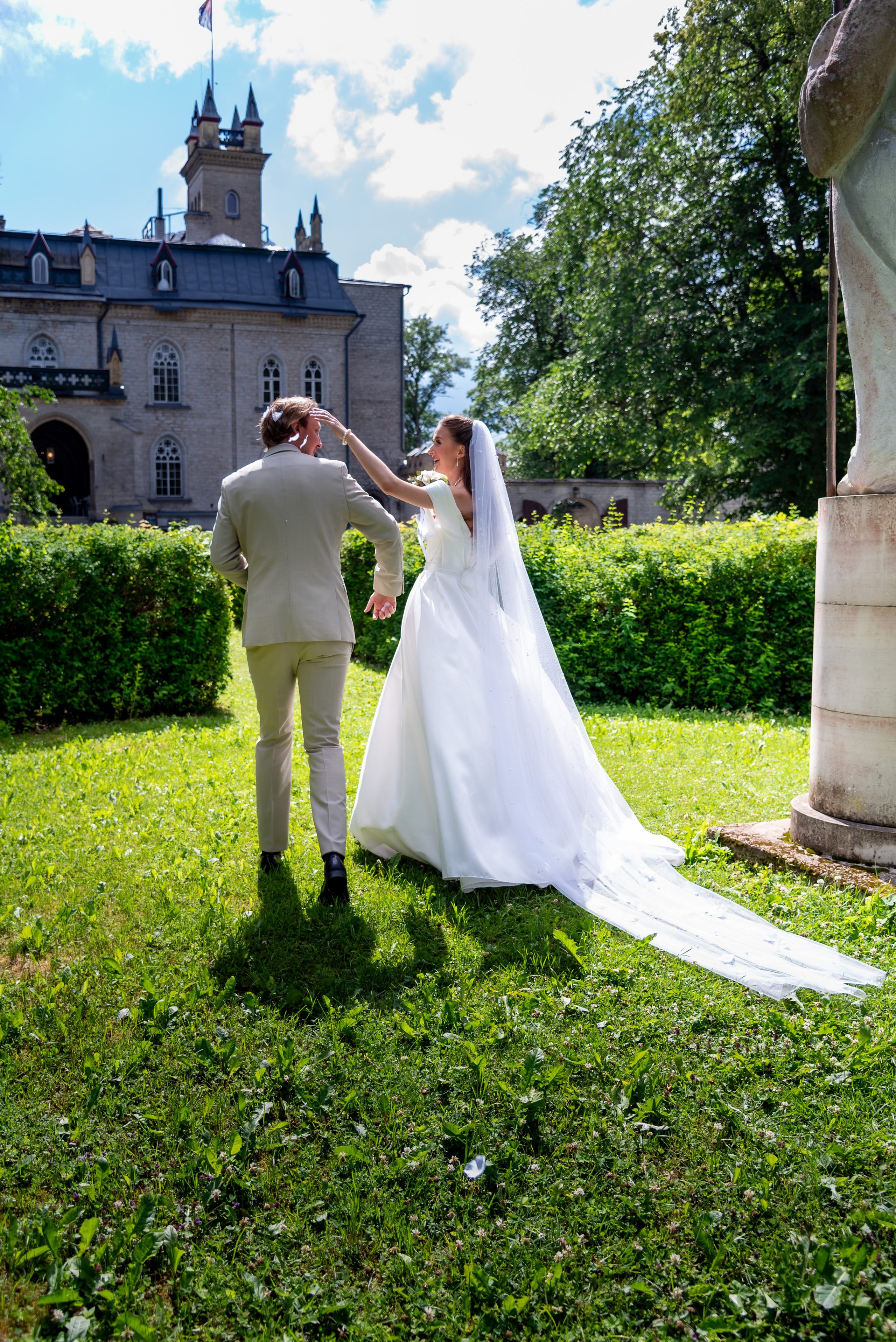 Мария и Виталий Замок в Эстонии. Елена Сергеева- фотограф для жизни и бренда. Фотосессии и репортаж мероприятий