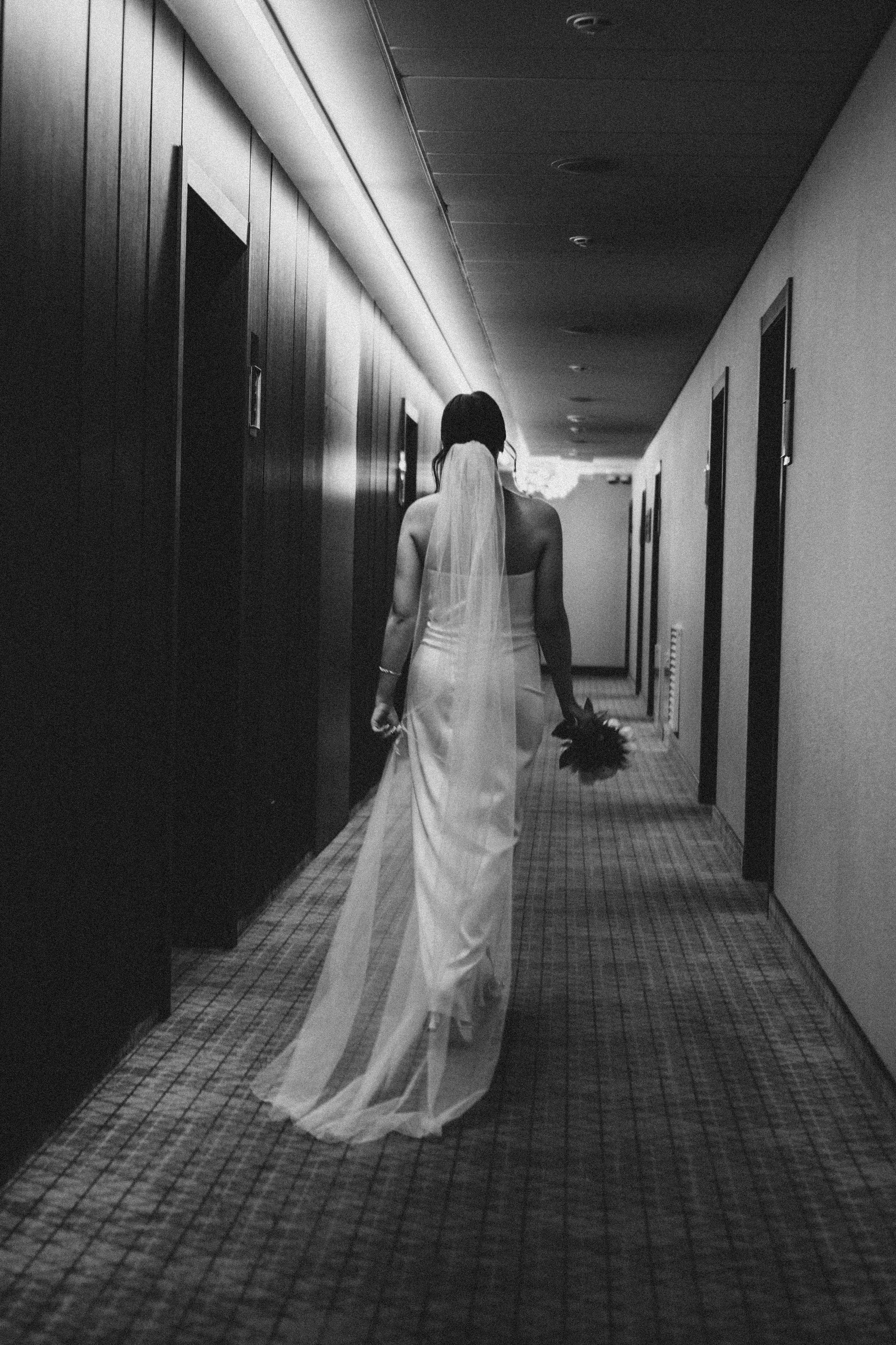 СВАДЕБНАЯ СЬЕМКА СБОРОВ ЖЕНИХА И НЕВЕСТЫ В ОТЕЛЕ И ТАКЖЕ ФОТОСЕССИИЯ В ОТЕЛЕЕ МЕГАПОЛИС БРЯНСК. Профессиональный фотограф, Санкт-Петербург — Виктория Богомолова