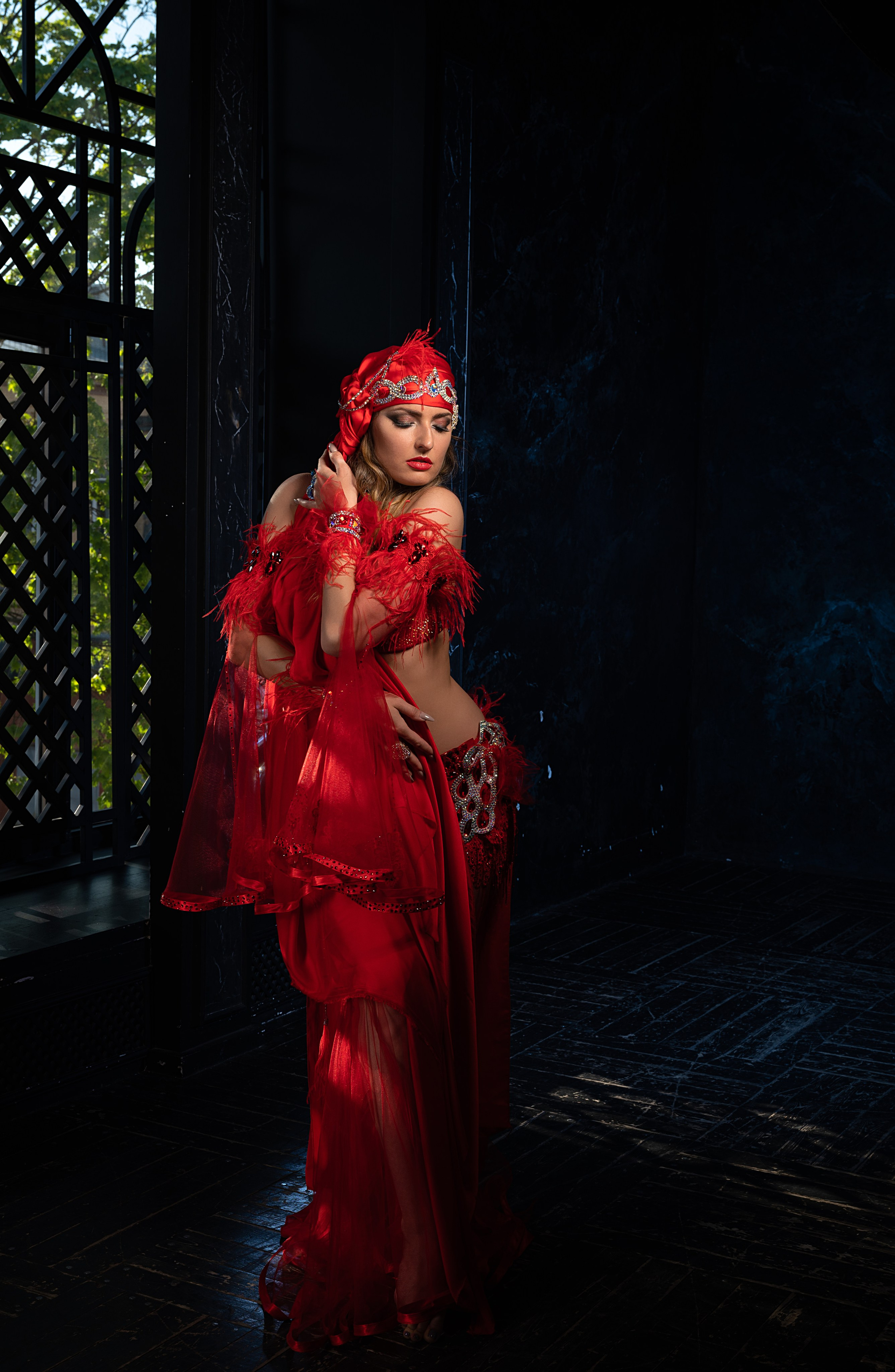 Студийная съёмка в стиле BellyDance. Портретный фотограф в Санкт-Петербурге Владимир Никитин