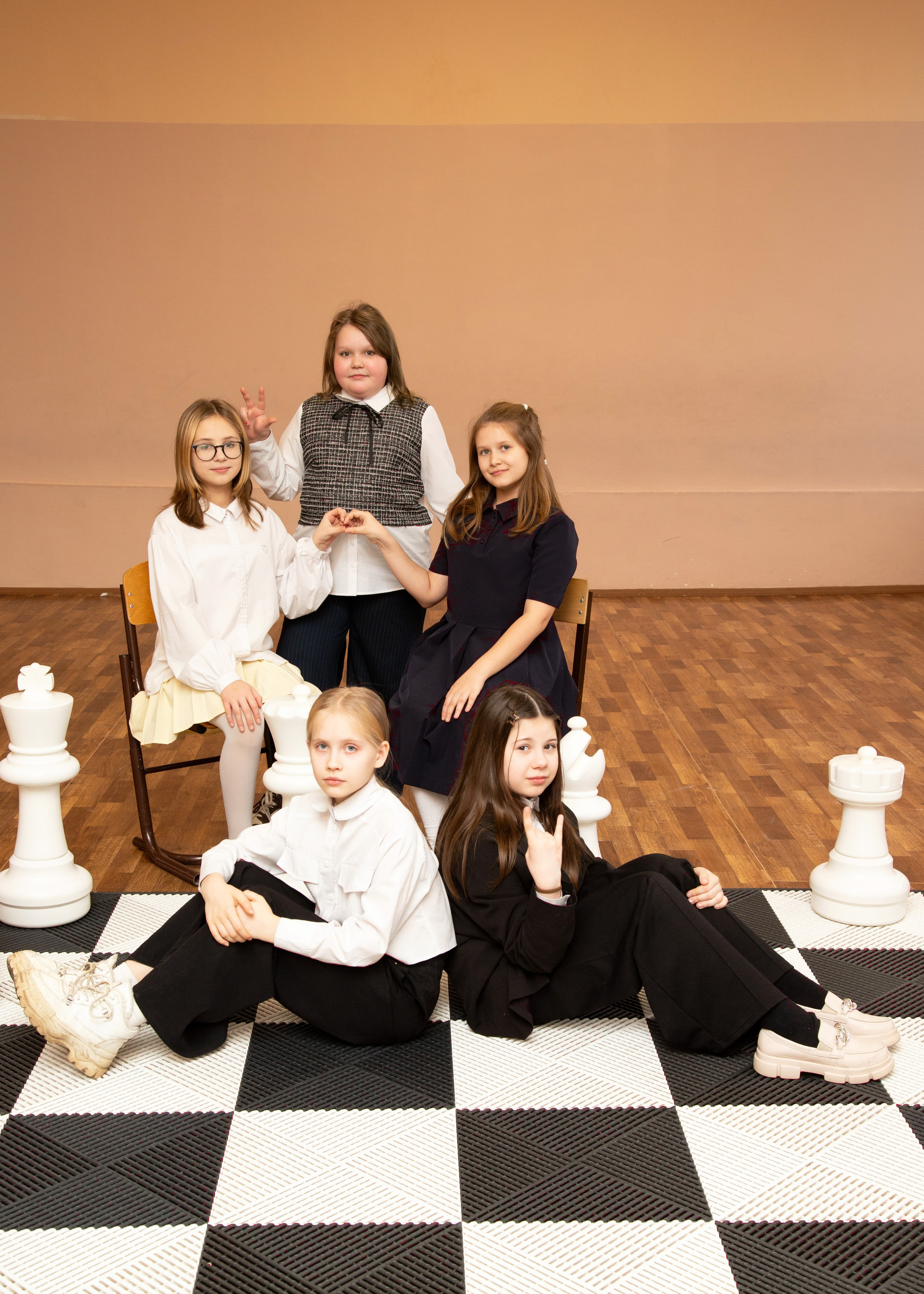 Групповая фотография. Начальная школа. 4 класс. Фотограф Игорь Полозов