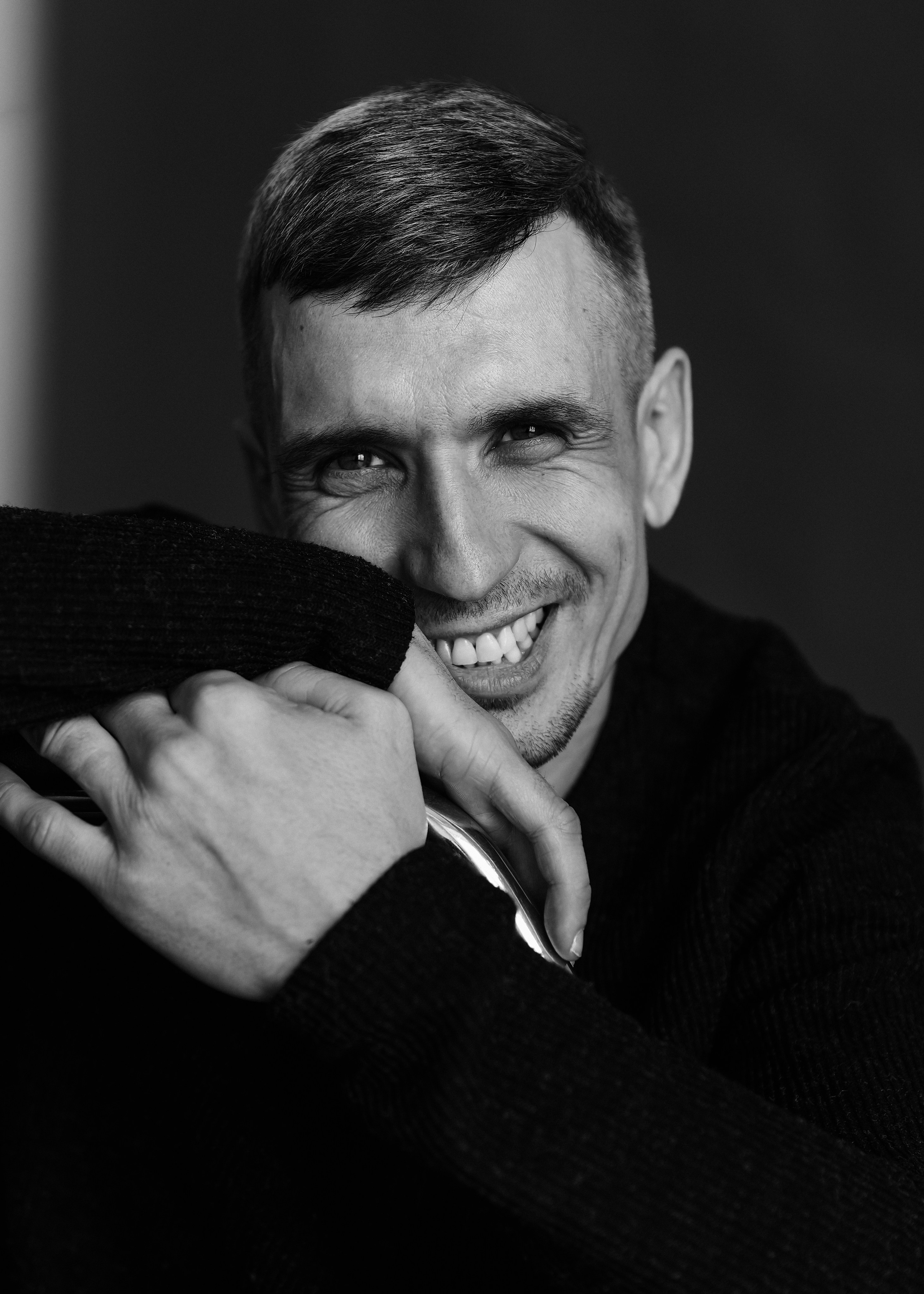 Дима — мужской портет в студии. Свадебный и портретный фотограф в Санкт-Петербурге Анна Демьянова