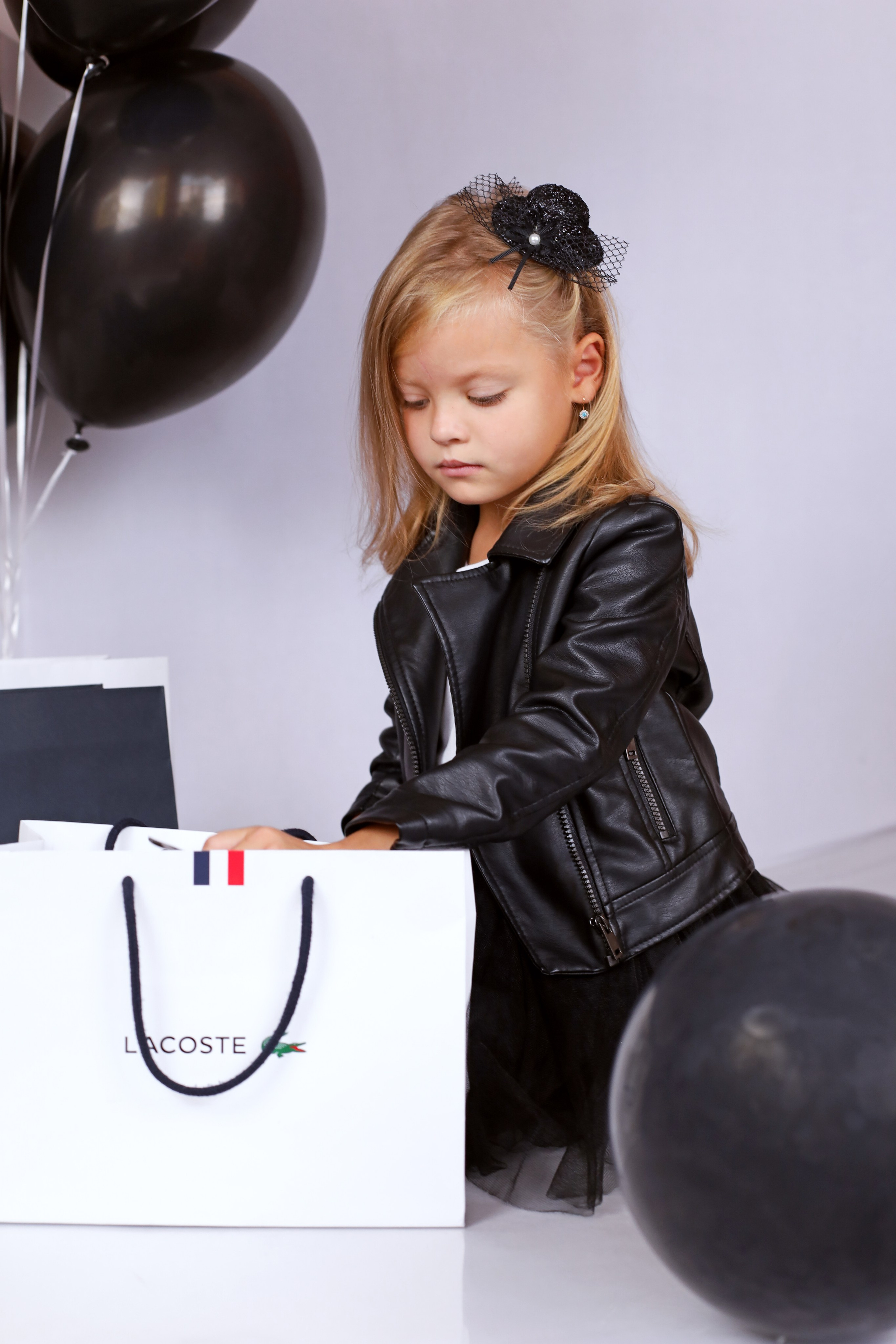 Черно-белое. Выпускные альбомы в Таганроге и Ростовской Области