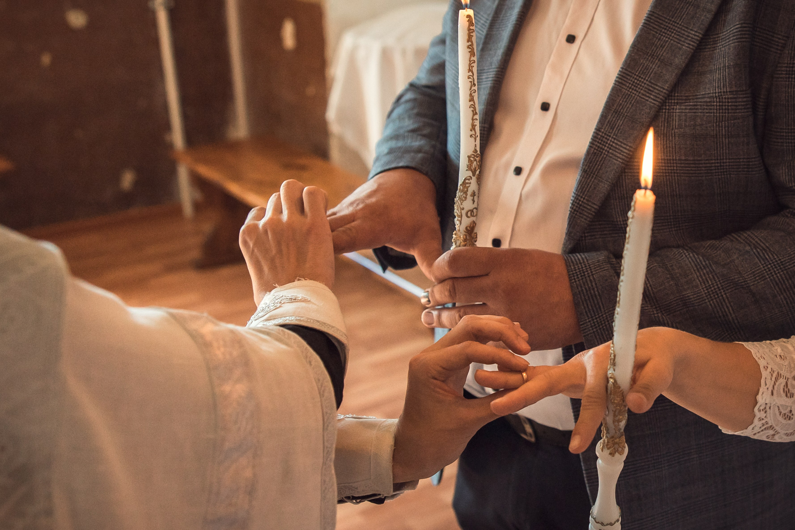 Анастасия и Сергей. Церковь Усекновения главы Иоанна Предтечи при Архиерейском доме. Семейный фотограф в Рязани и Рязанской области