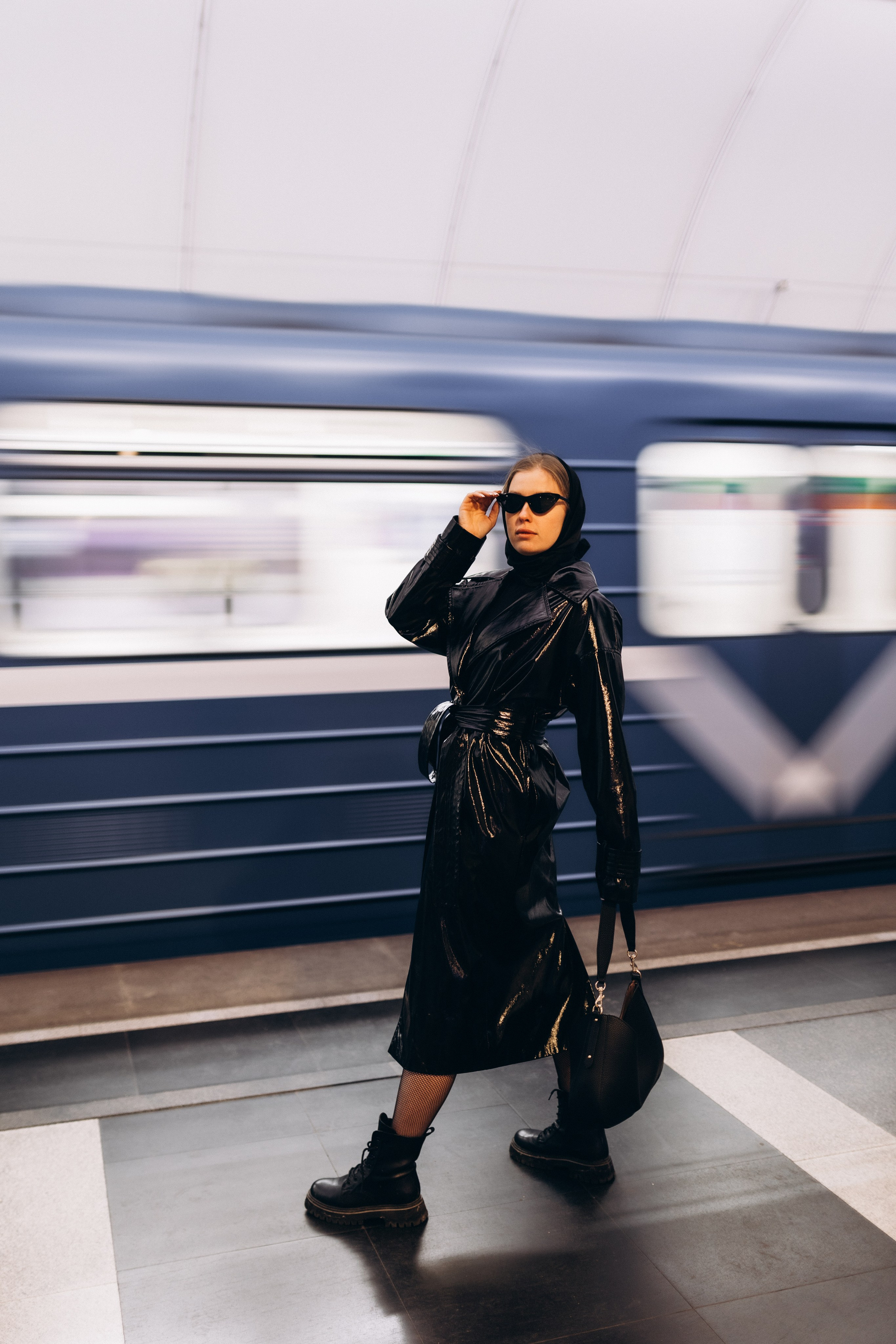 Наташа и парковка. Фотограф Артем Бросов в Санкт-Петербурге и Дубае