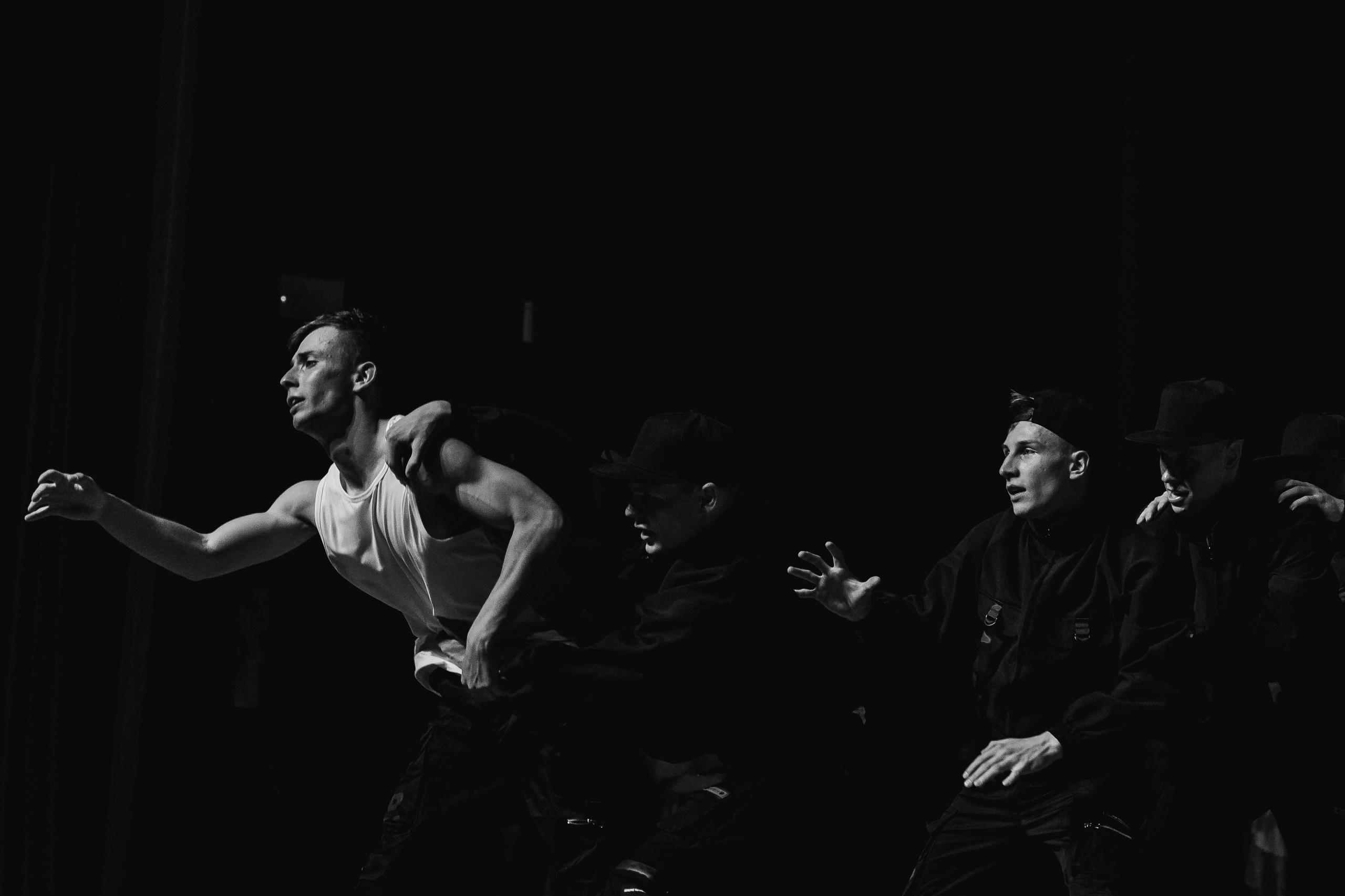 Отчётный концерт танцевально-спортивного клуба «PULSE». Портретный и репортажный фотограф в Воронеже: Анастасия Пузикова