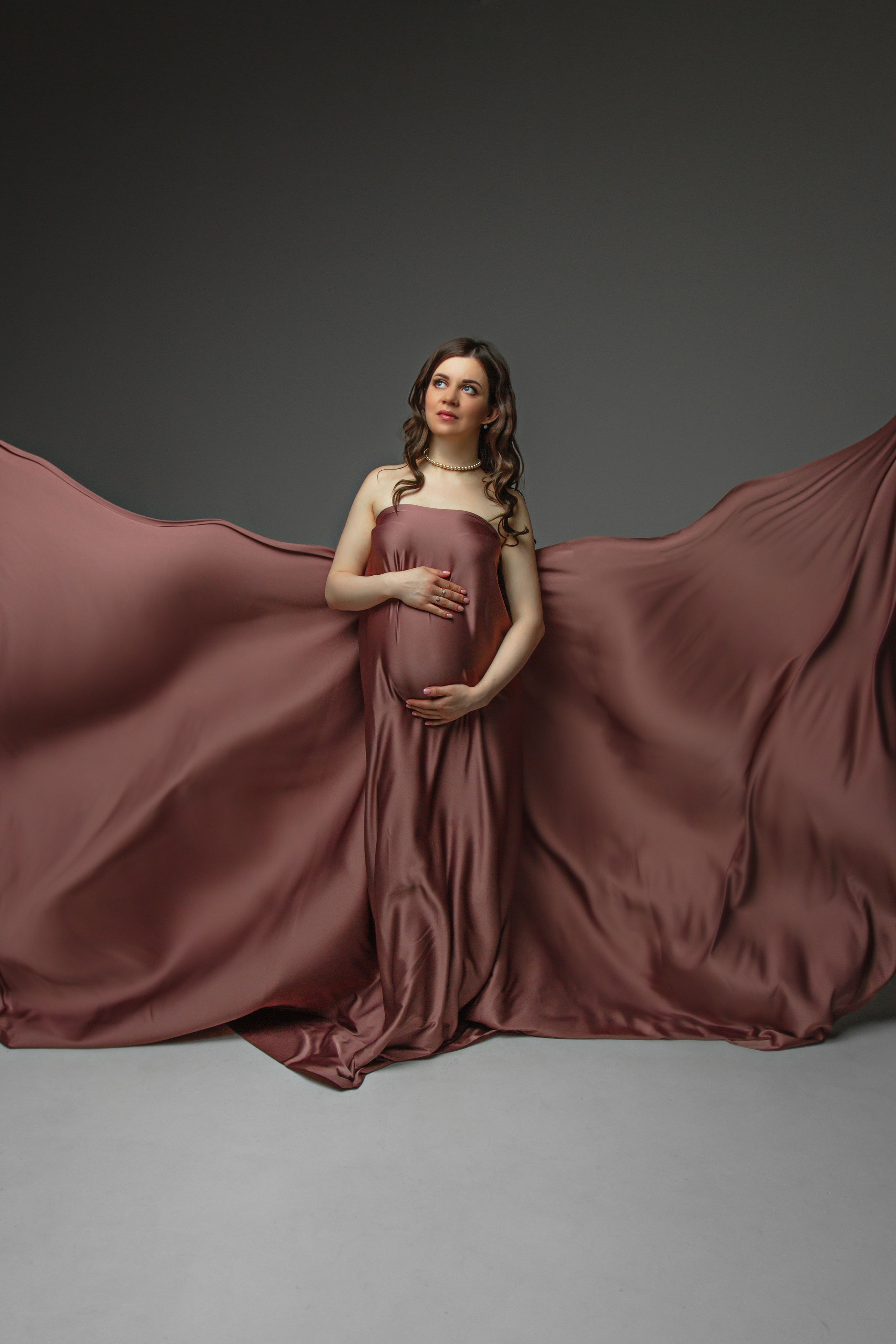 В летящих тканях. Колесникова Татьяна. Фотограф новорожденных Щёлково, Москва, Королев