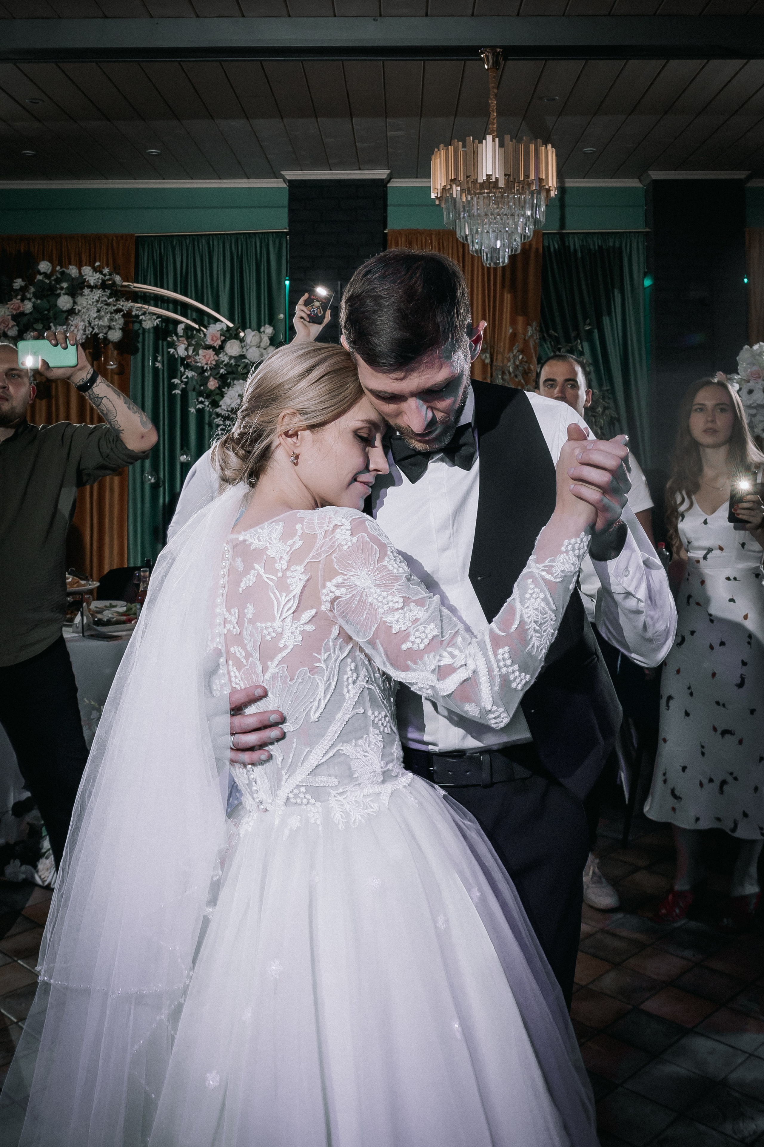 Свадебный день. Дарья и Джем. Свадебная фотография. Арина Рубах