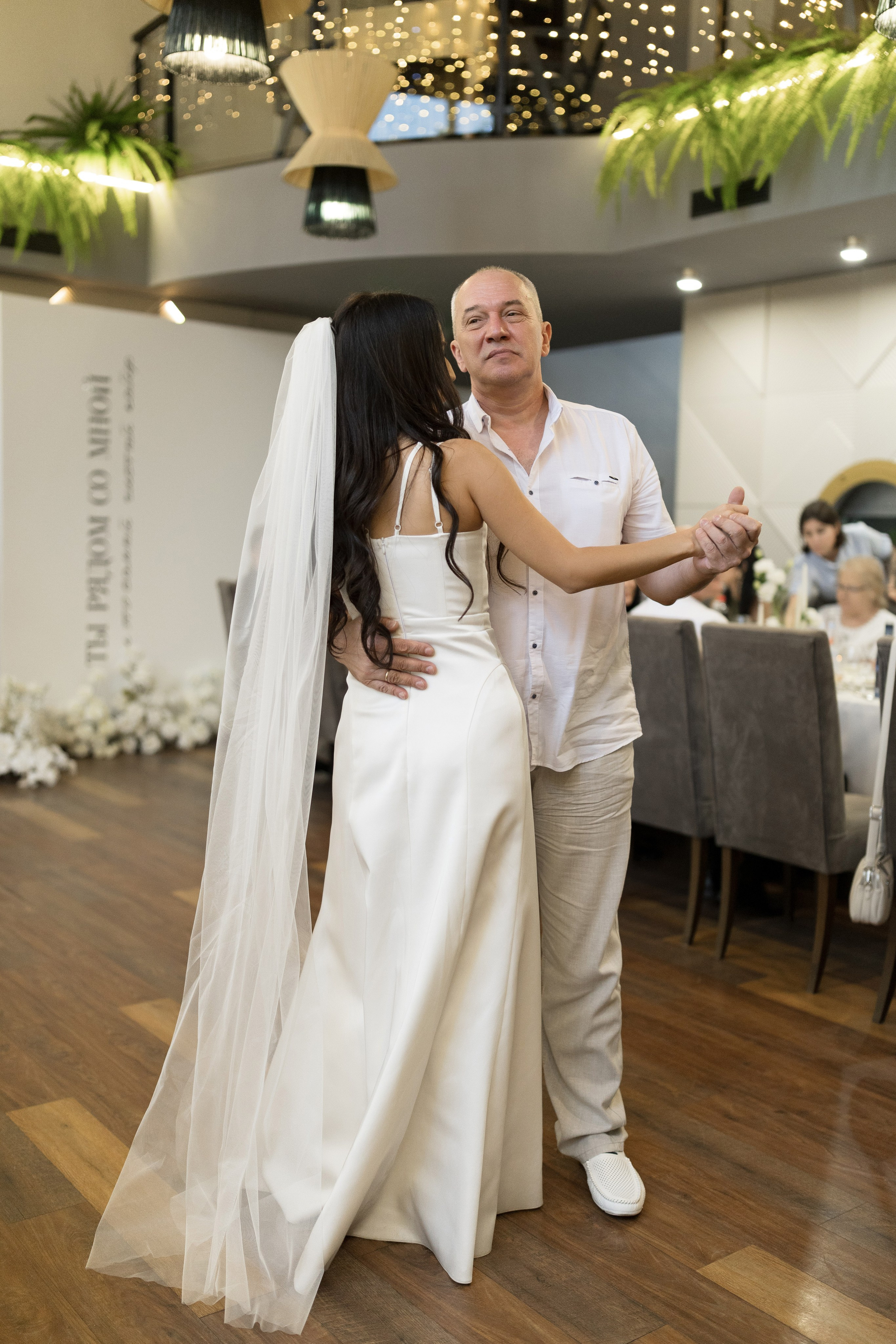 Свадебный ужин в Альбатросе. Анастасия Безуглова- свадебный фотограф в Таганроге