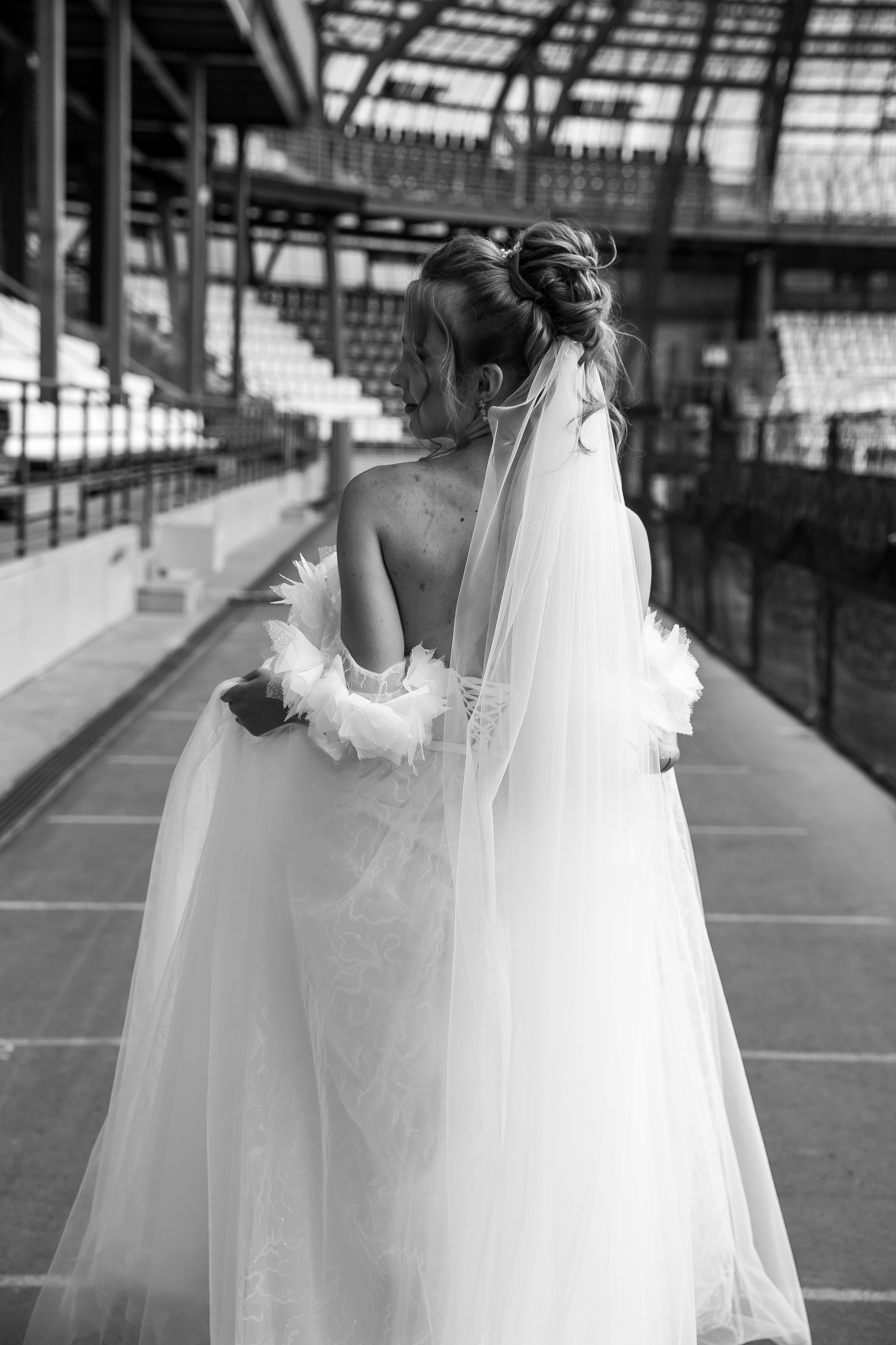 А&А — фотосессия на стадионе. Свадебный фотограф в Оренбурге Илья Володьков