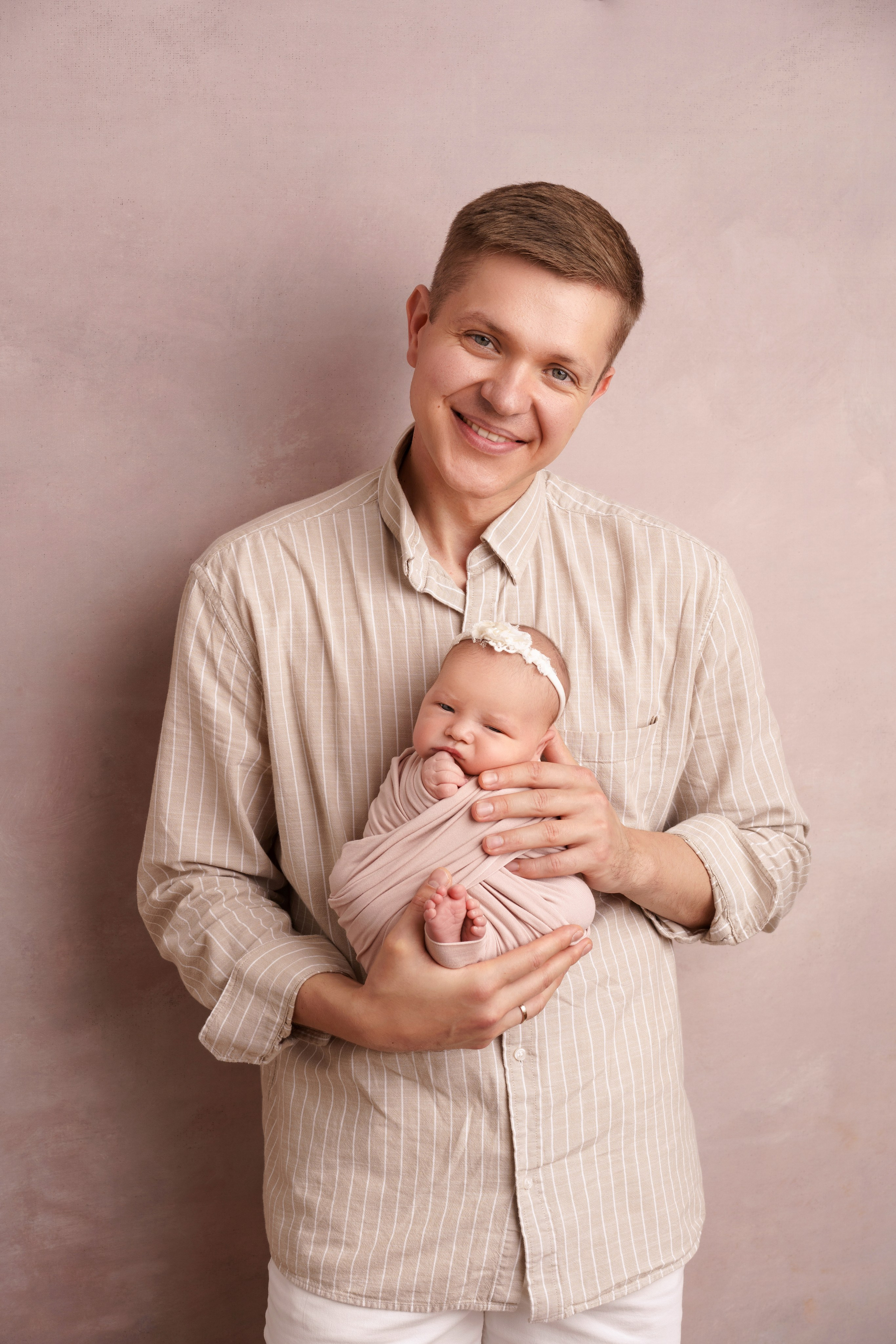 Семейные фотосессии с новорожденными | Трогательные кадры малышей и их близких в Москве и МО. Фотосессия новорожденных в Москве и Московской области | Профессиональный фотограф newborn — Татьяна Иванова