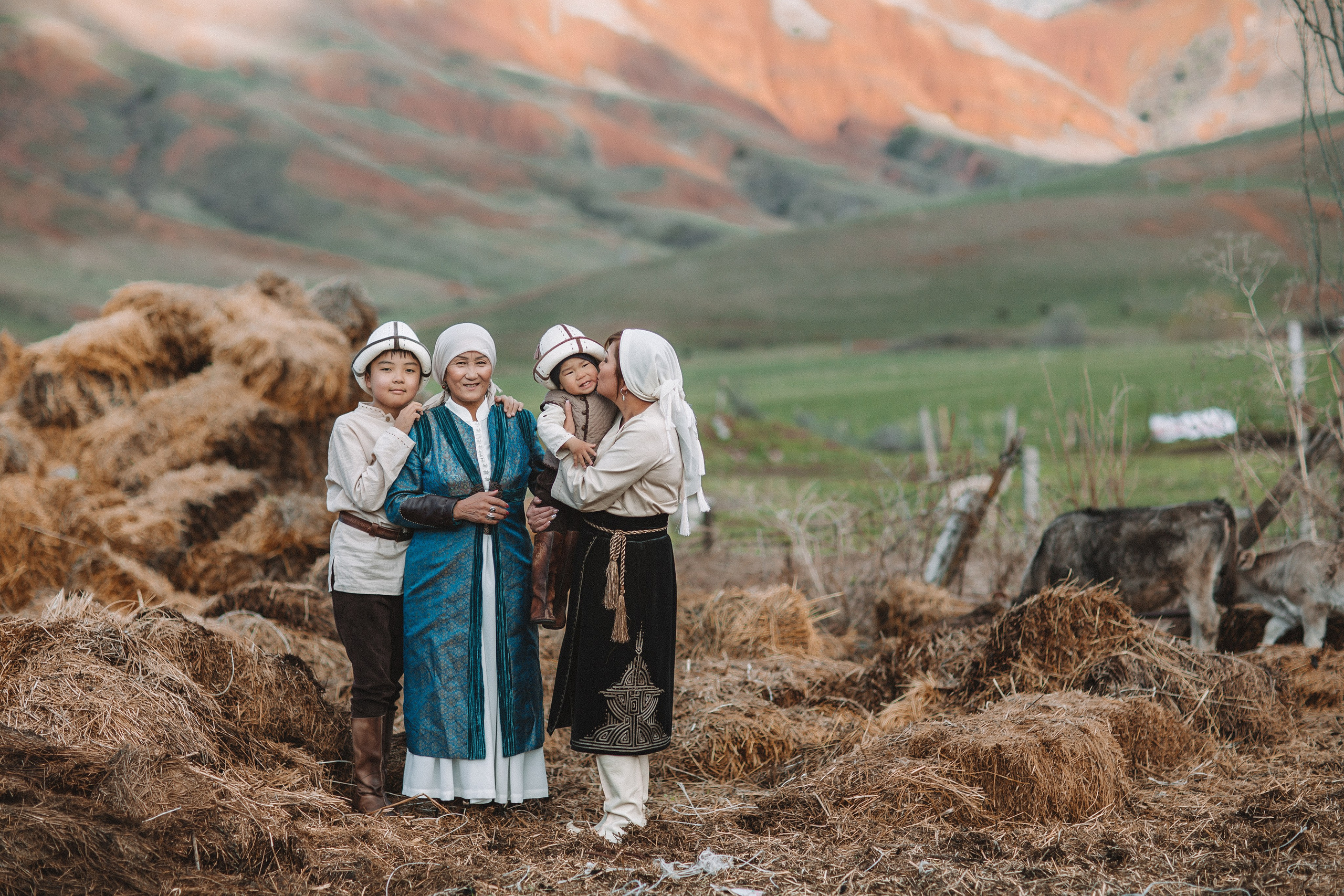 Семейная фотосессия в горах. Свадебный и семейный фотограф/видеограф в Краснодаре Наталья Осинская