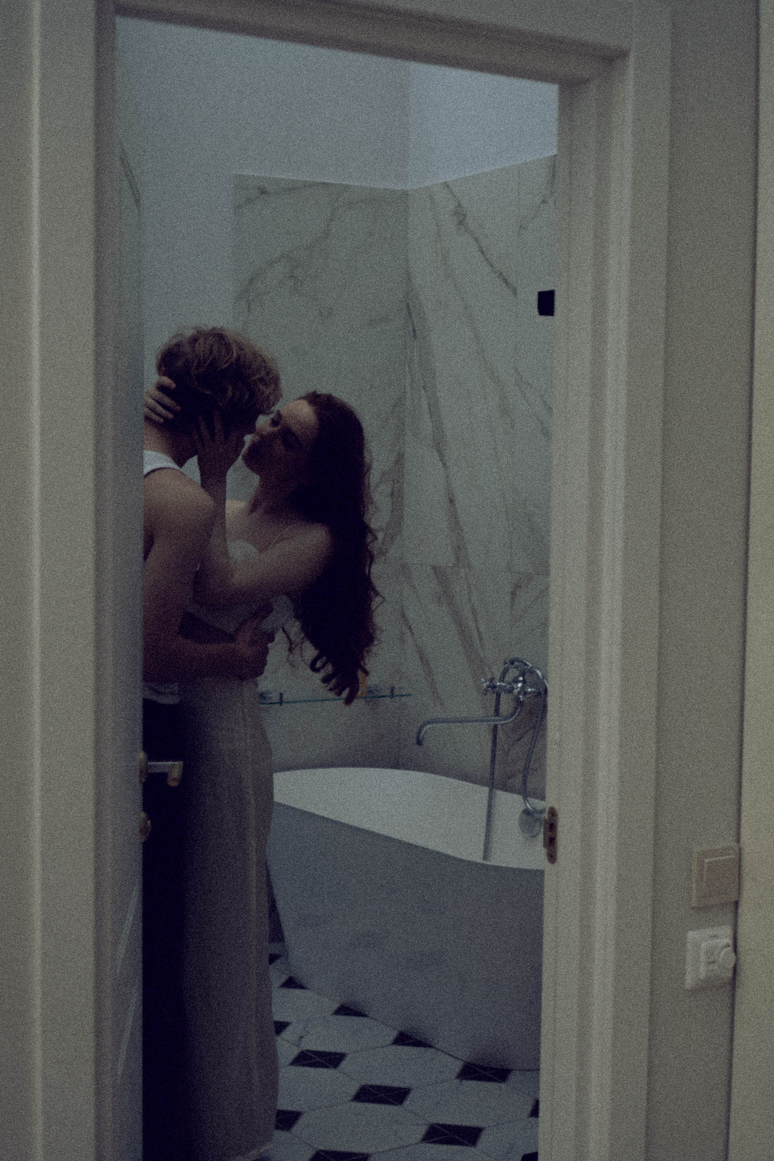 СВАДЕБНАЯ СЬЕМКА В ОТЕЛЕ. СБОРЫ ЖЕНИХА И НЕВЕСТЫ И ТАКЖЕ ТОР И ПОДГОТОВКА К ПРОГУЛКЕ. Профессиональный фотограф, Санкт-Петербург — Виктория Богомолова