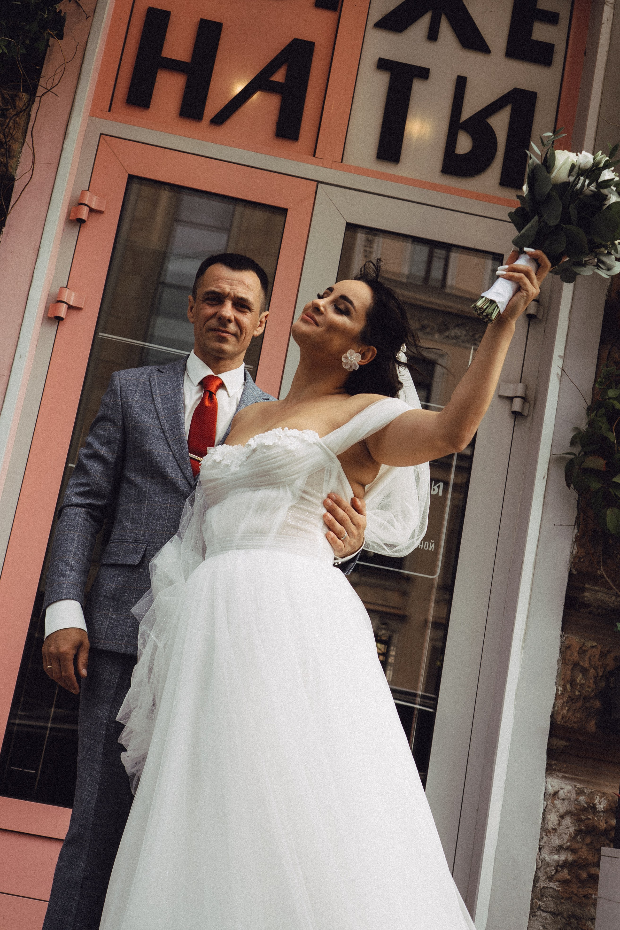 СВАДЕБНАЯ ПРОГУЛКА РЕСТОРАН МЫ ЖЕ НА ТЫ И ФОТОСЕССИИЯ С АВТОМОБИЛЕМ. Профессиональный фотограф, Санкт-Петербург — Виктория Богомолова