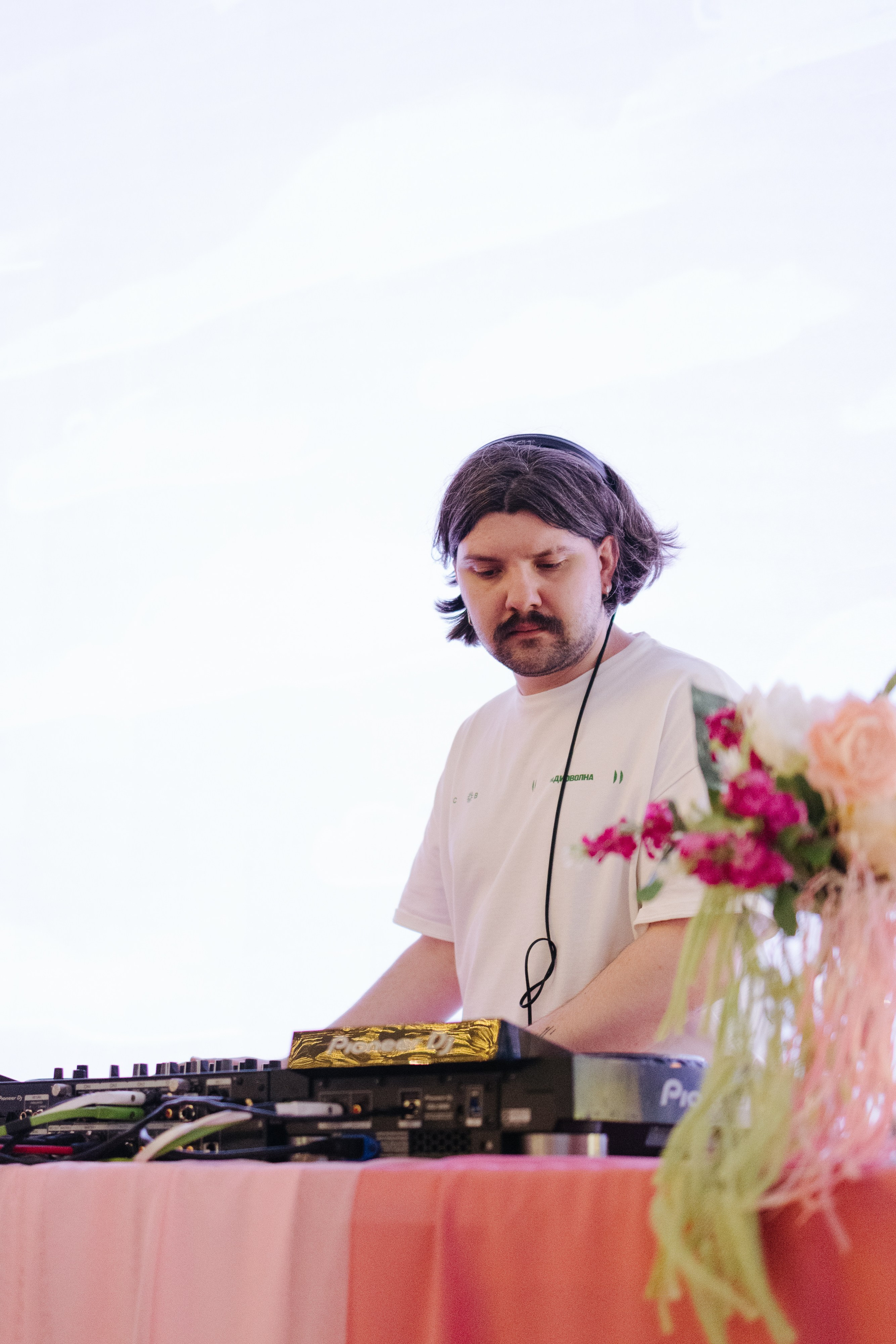 7–8 марта 2025 в пространстве «Три вокзала. Депо» / День 2 / фото Валерий Белобеев. Фотоотчеты «Ламбада-маркета»