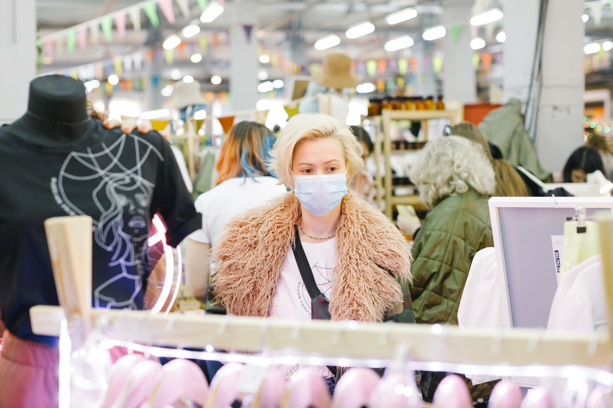 10–11 апреля 2021 на Трёхгорной мануфактуре / фото Иван Гущин. Фотоотчеты «Ламбада-маркета»