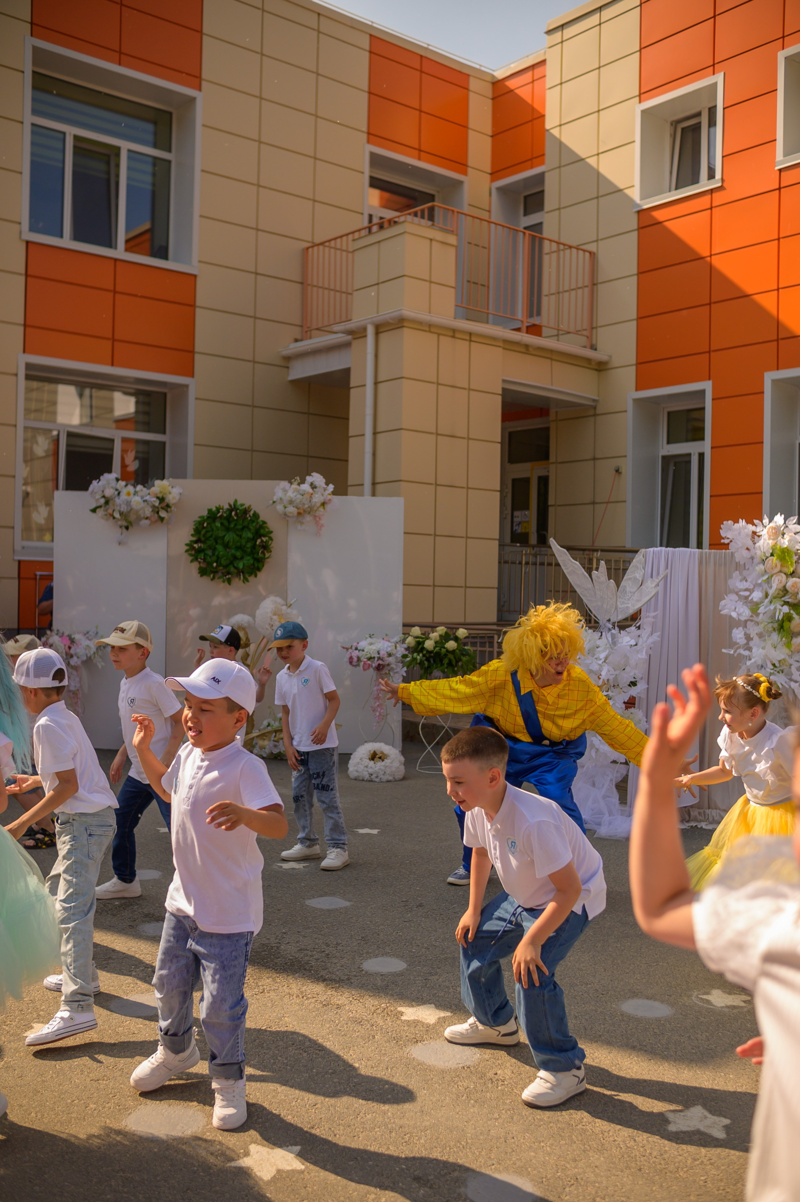 Репортаж выпускного группа «Фантазёры» 3 садик. Фотограф новорожденных, семейный детский в Тюмени Татьяна Морозова