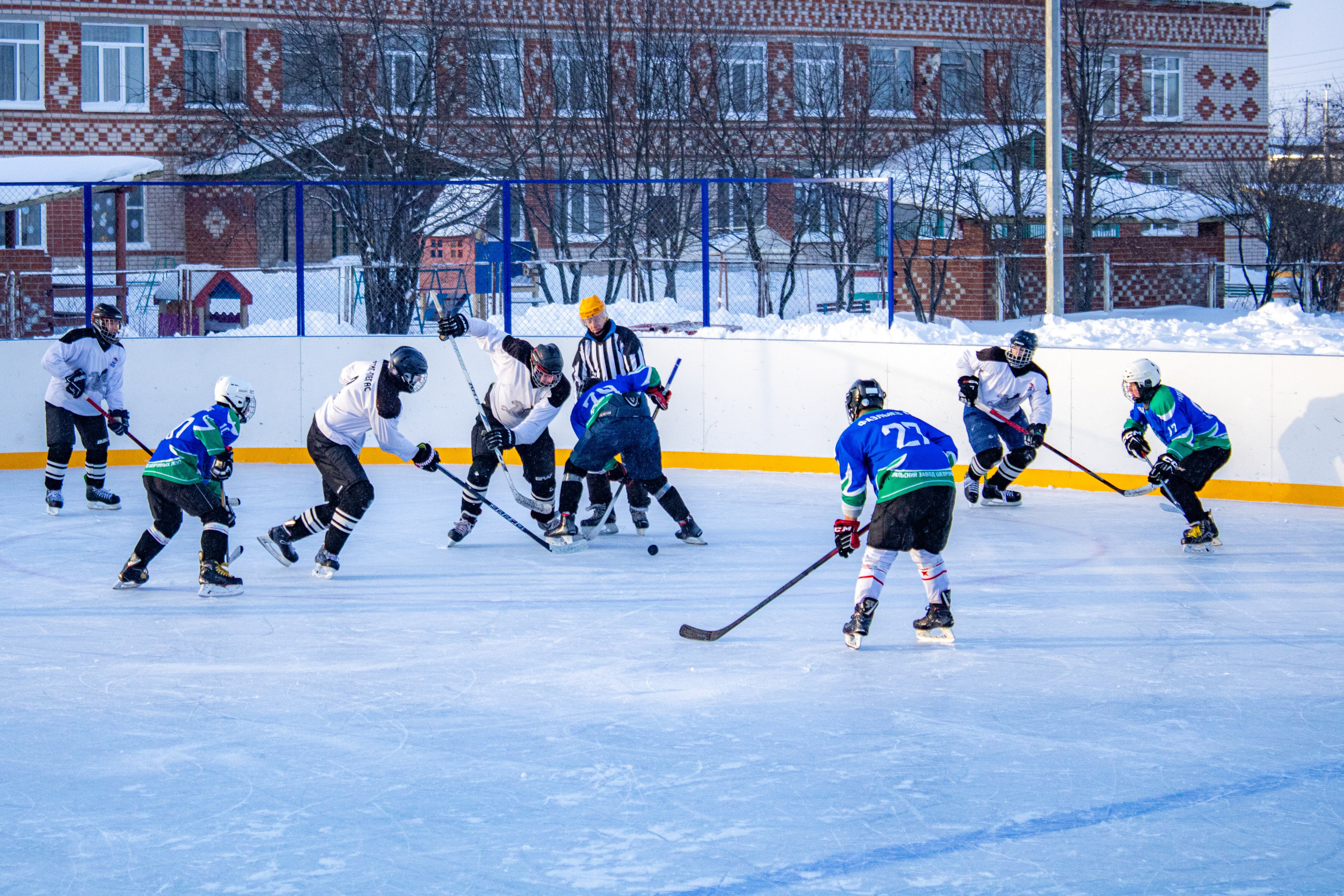 Хоккей г.п Атиг-г.п Дружинино