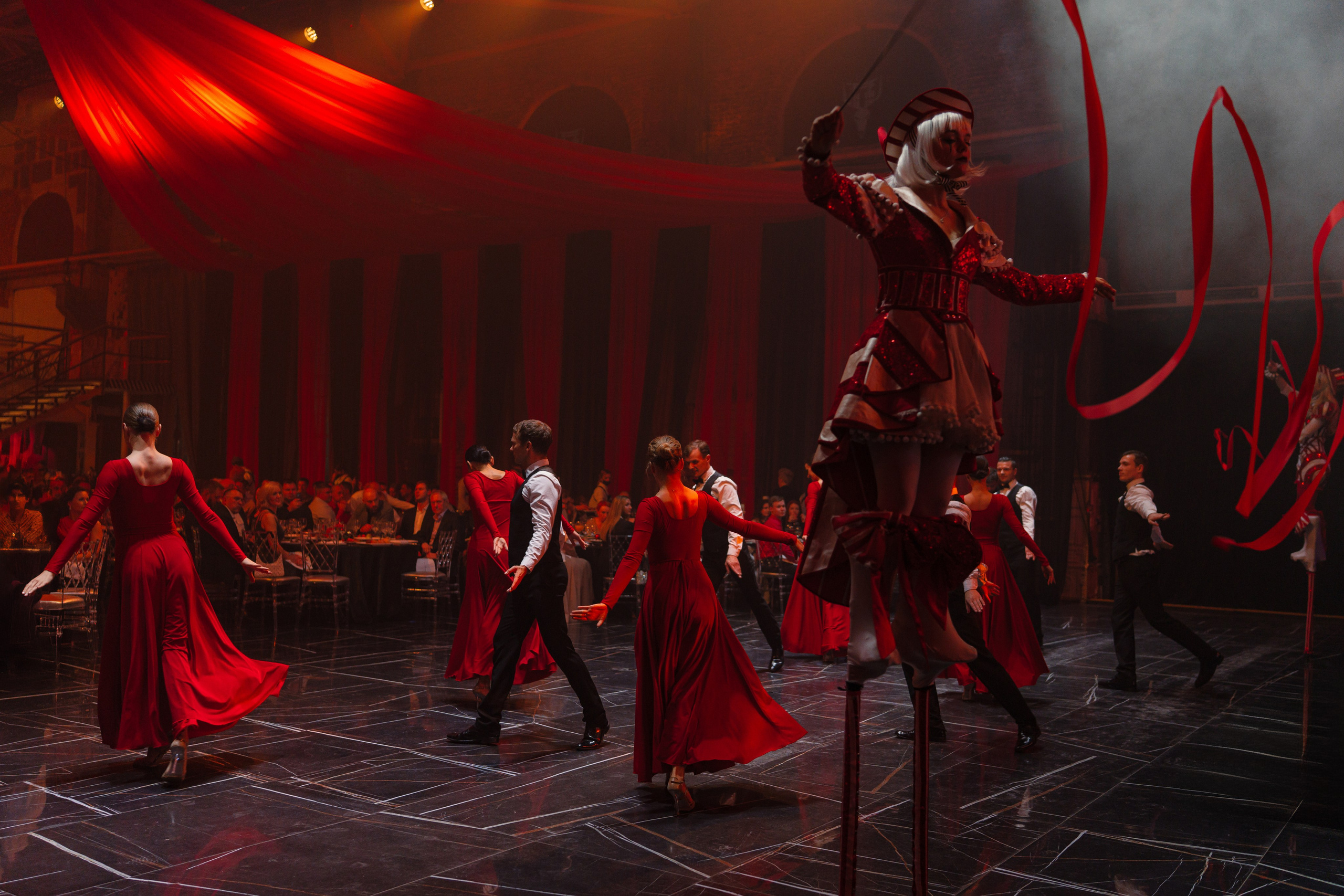 Новогодний корпоратив. КОРПОРАТИВНЫЙ, ИМИДЖЕВЫЙ И РЕПОРТАЖНЫЙ ФОТОГРАФ МАКСИМ МЕШ